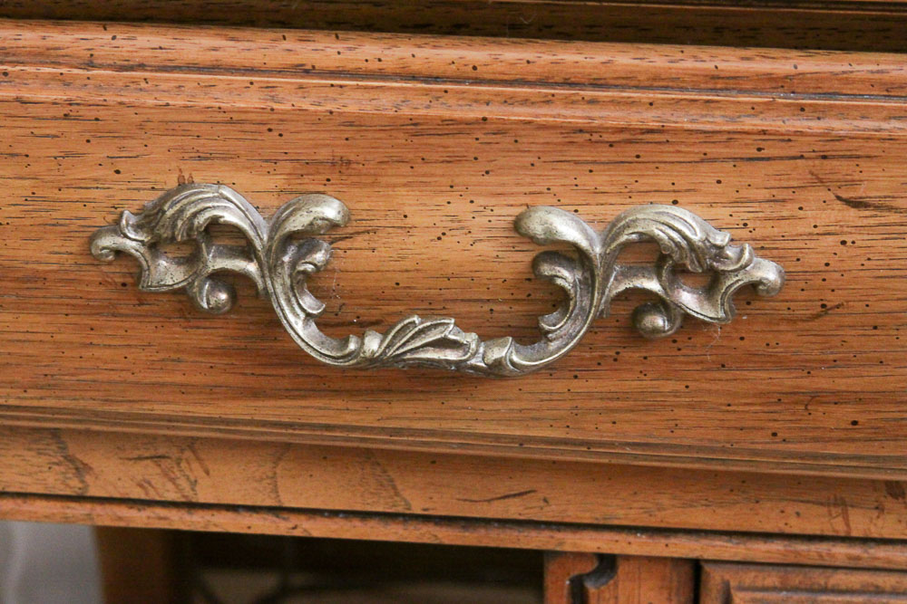 Thomasville Liquor Cabinet