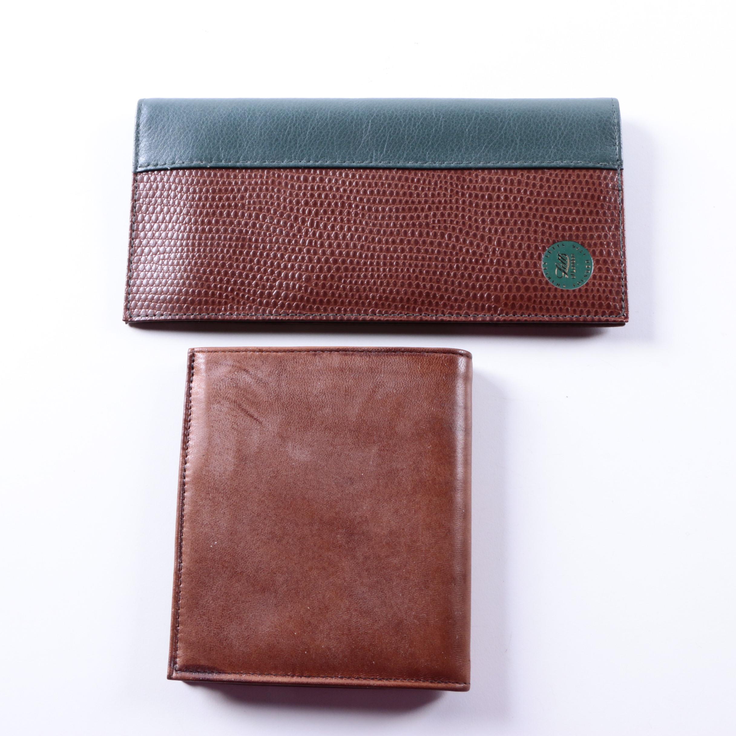 Pair of Wallets and Vintage Seiko Pyramid Talking Alarm Clock