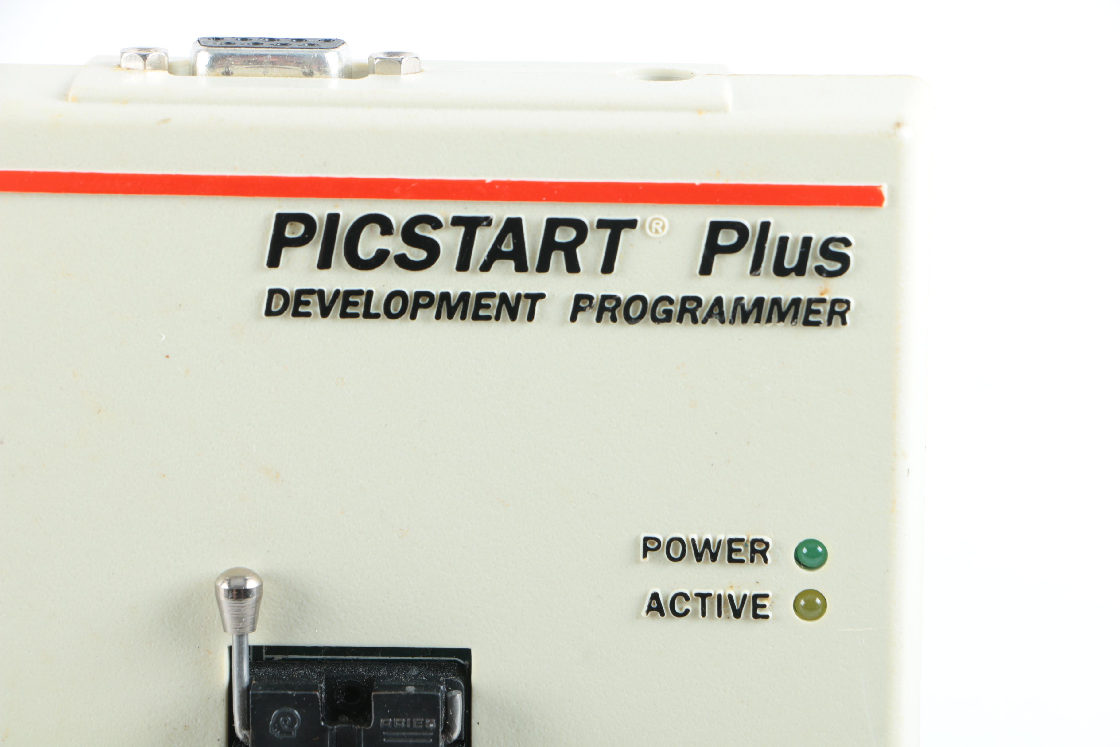 Microchip Picstart Plus Development Programmer