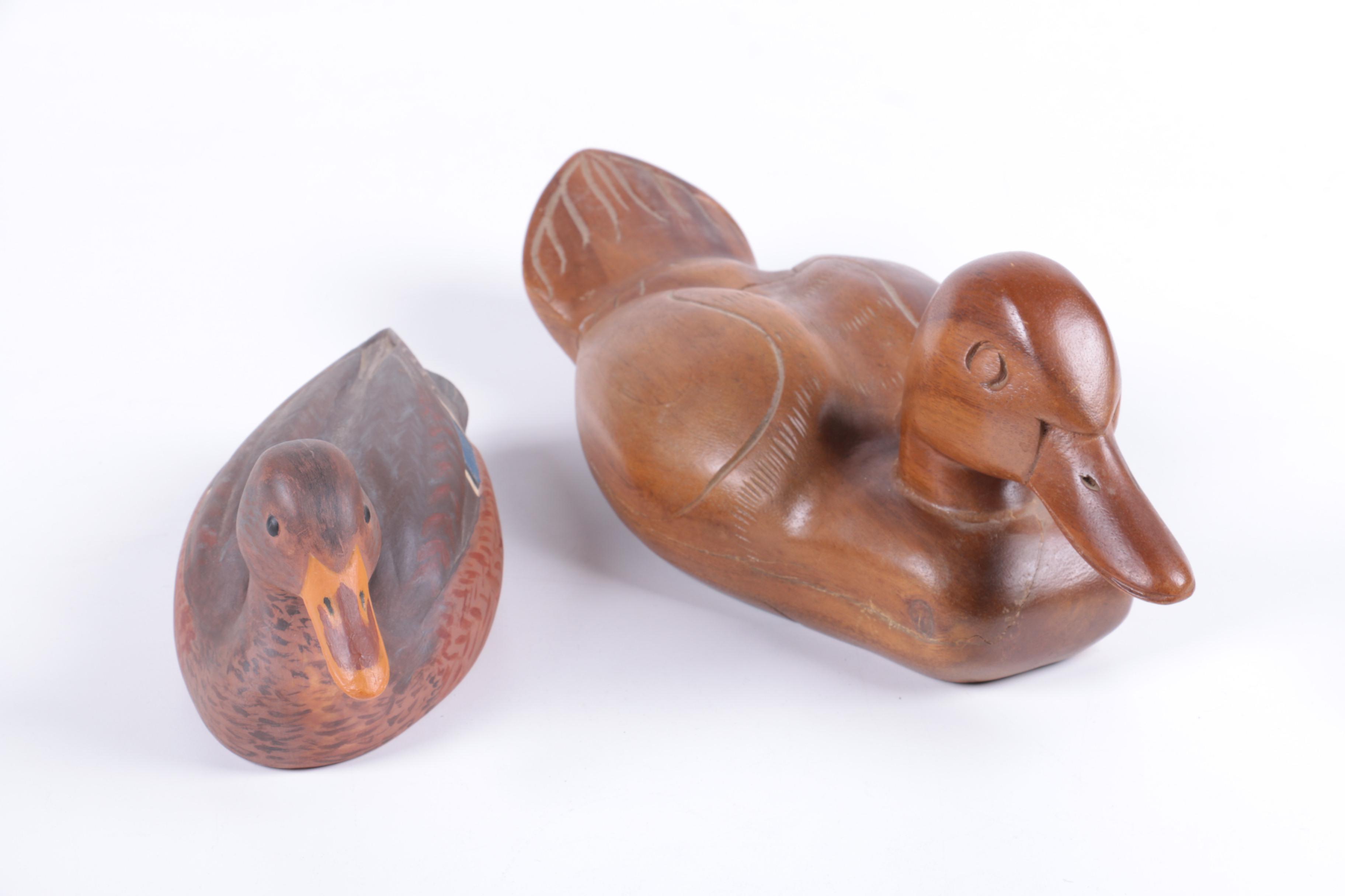 Hand-Carved Wooden Duck Decoys and Sculptures