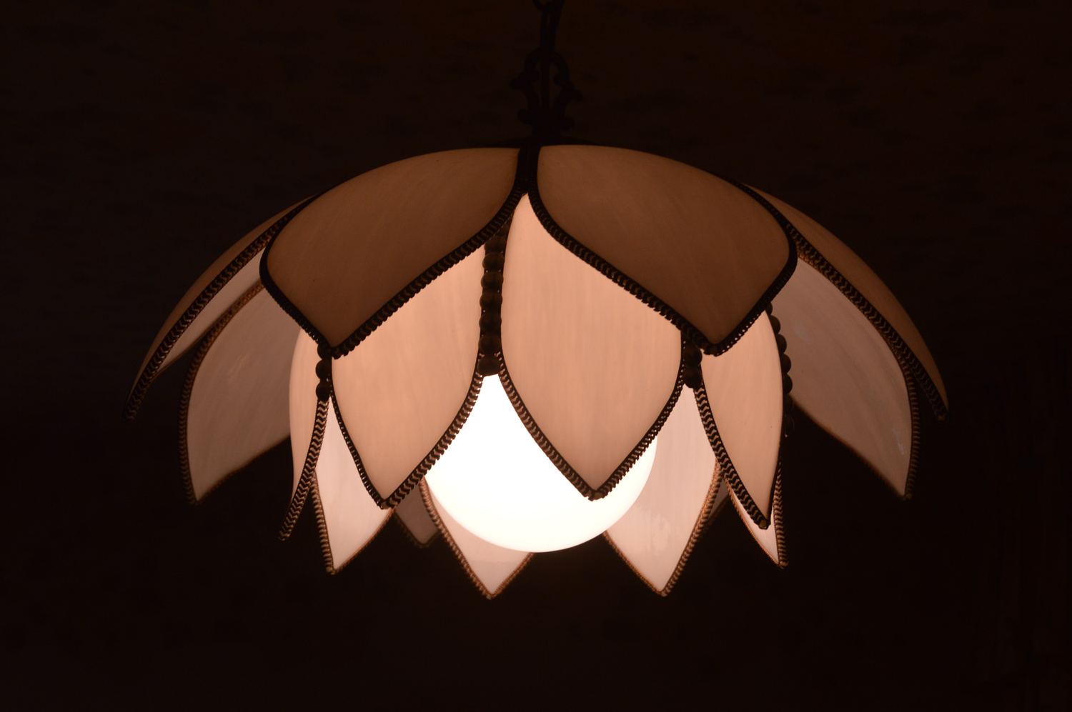 Vintage Slag Glass Tulip Swag Pendant Lights