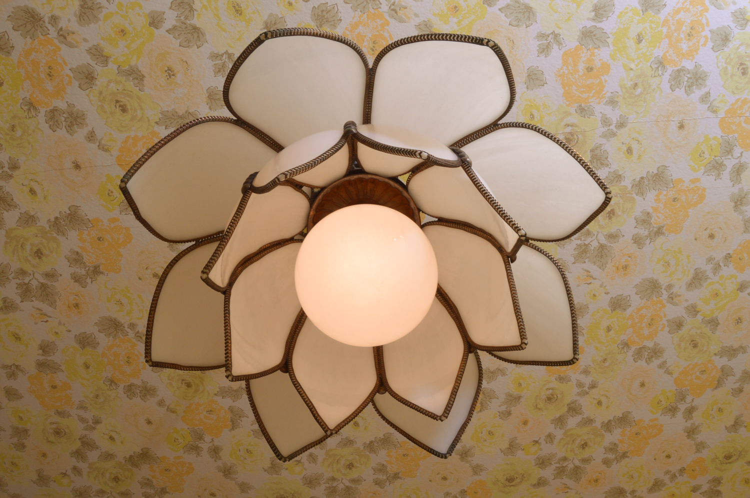 Vintage Slag Glass Tulip Swag Pendant Lights