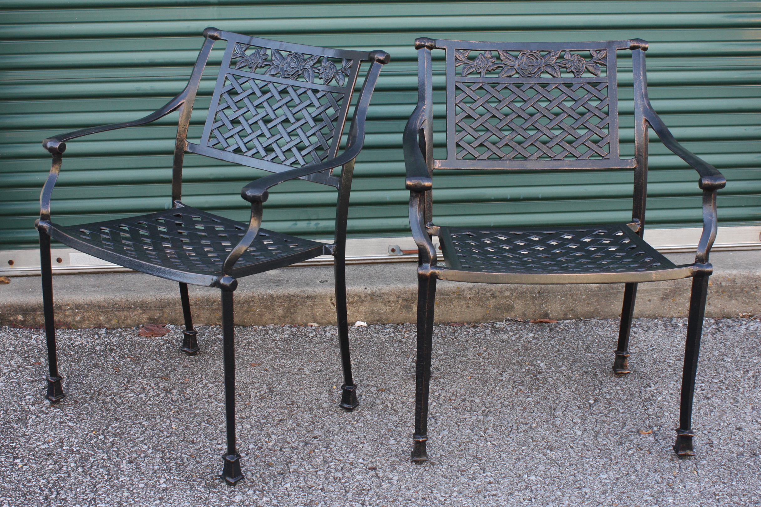 Outdoor Patio Table and Chairs
