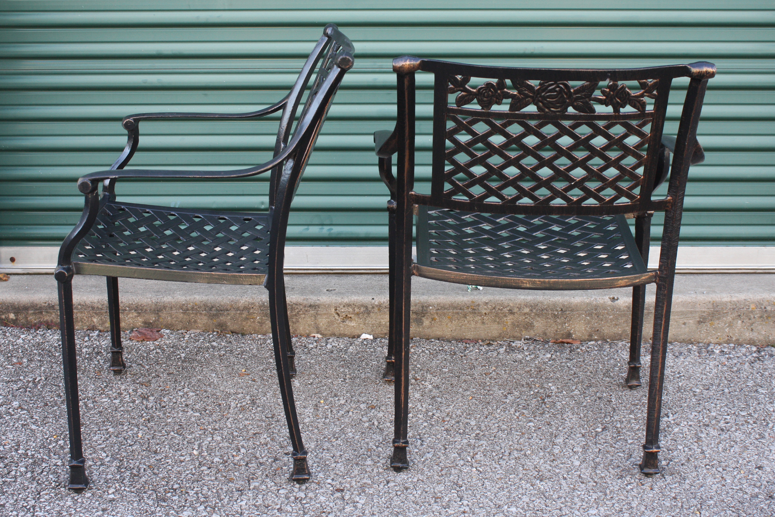 Outdoor Patio Table and Chairs