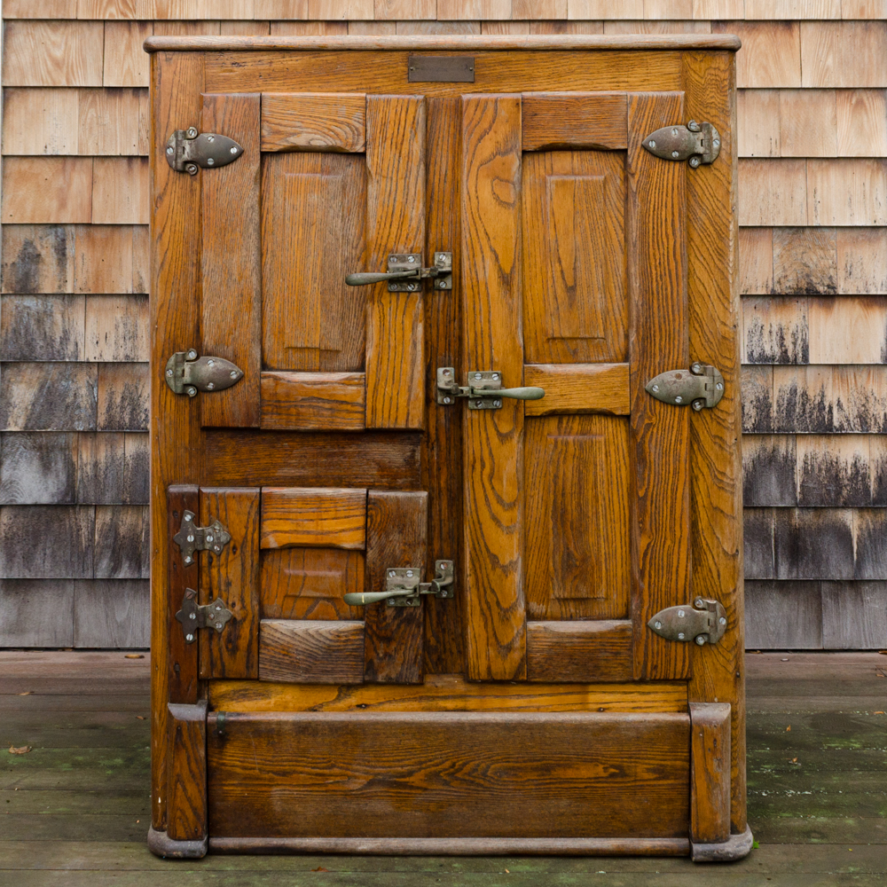 Vintage Rose FrostAir Ice Box