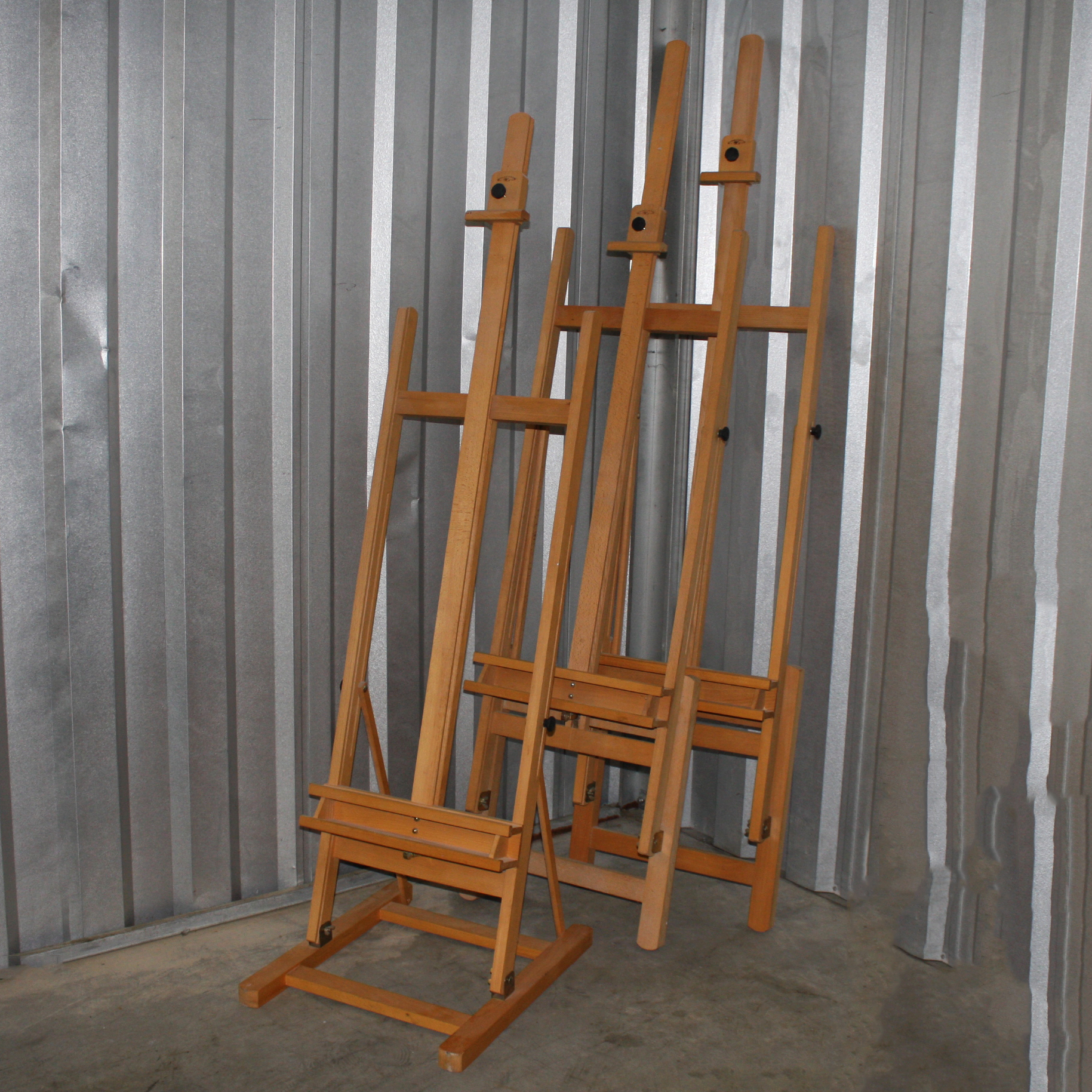 Adjustable Winsor & Newton Wooden Artists Easels