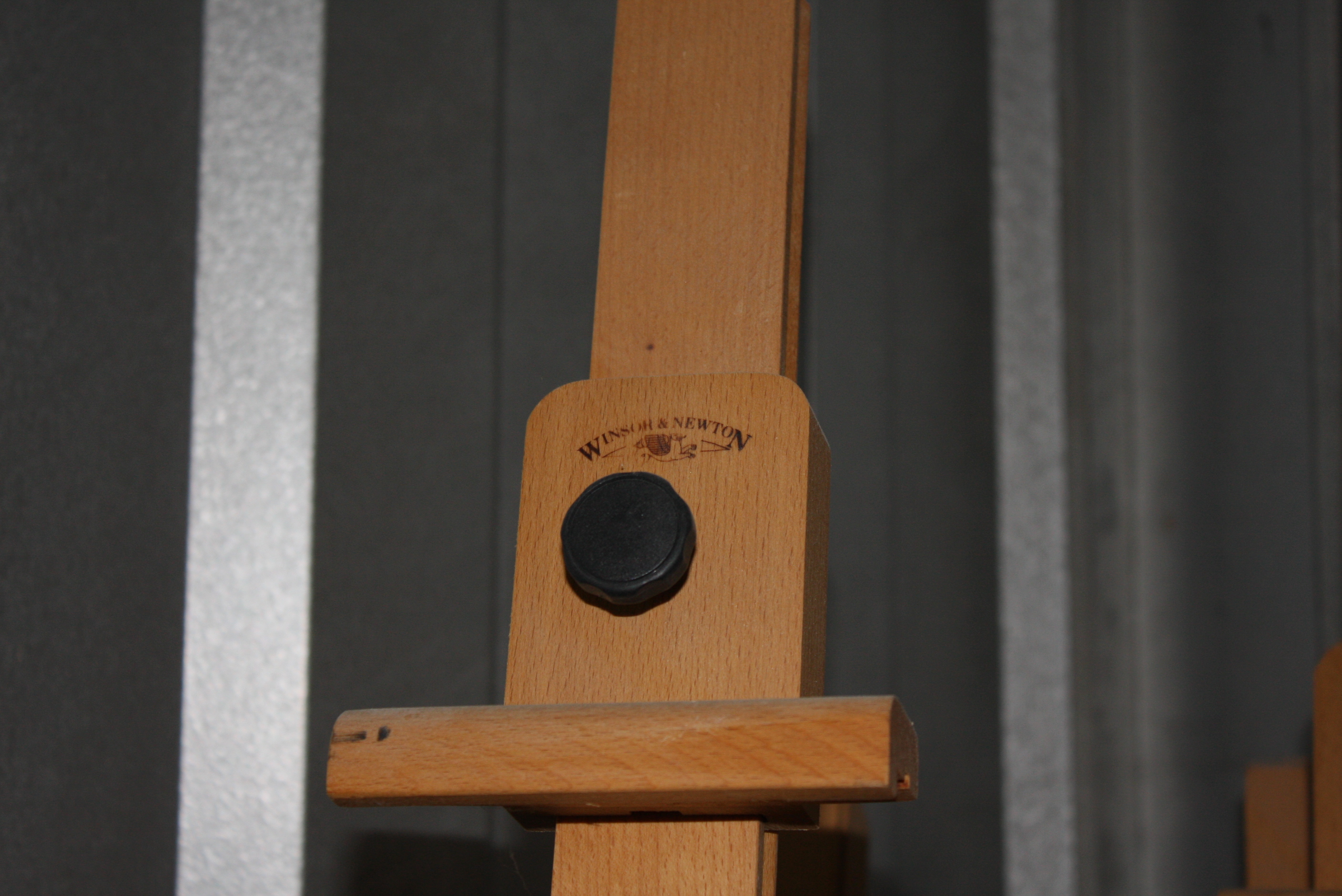 Adjustable Winsor & Newton Wooden Artists Easels