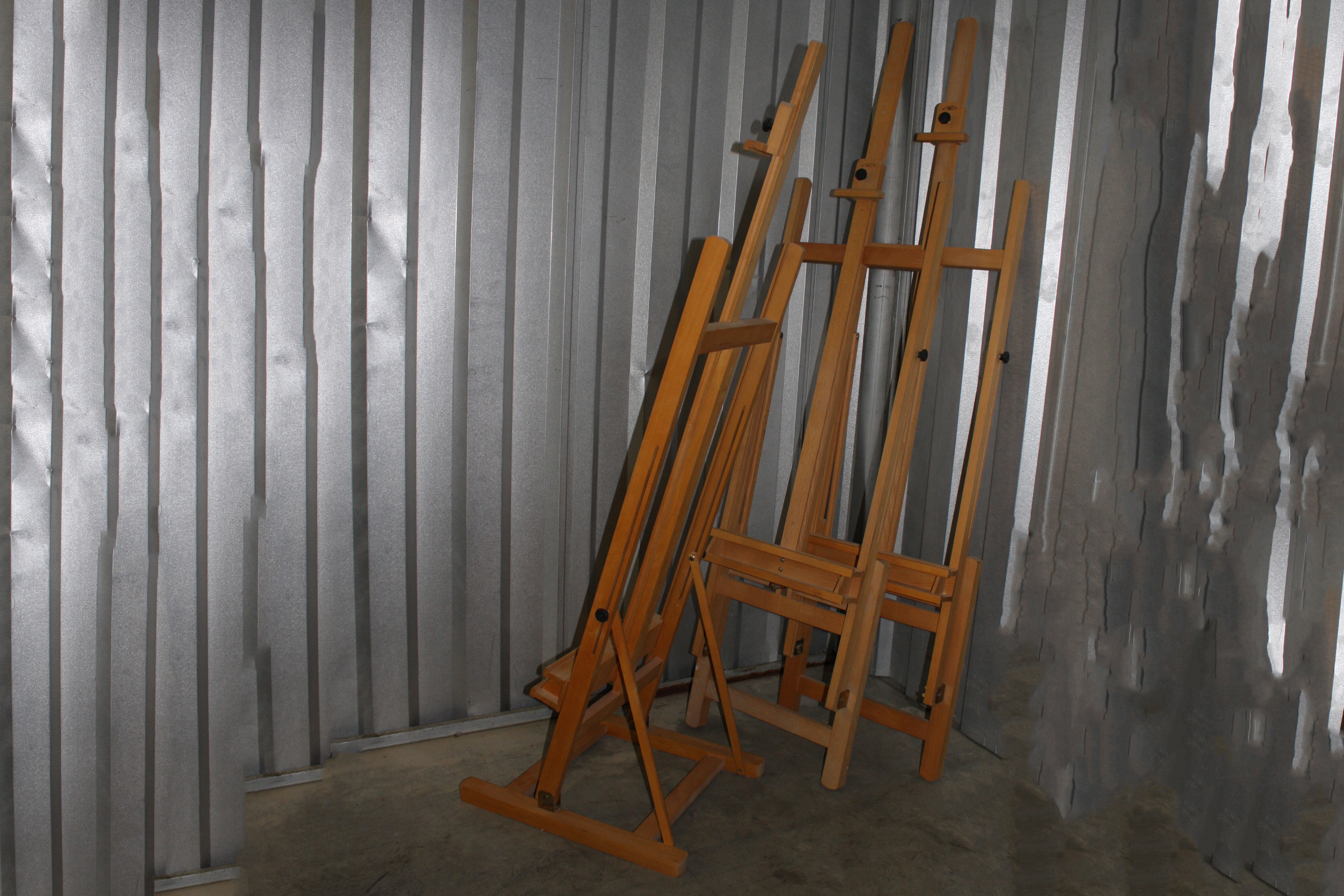 Adjustable Winsor & Newton Wooden Artists Easels