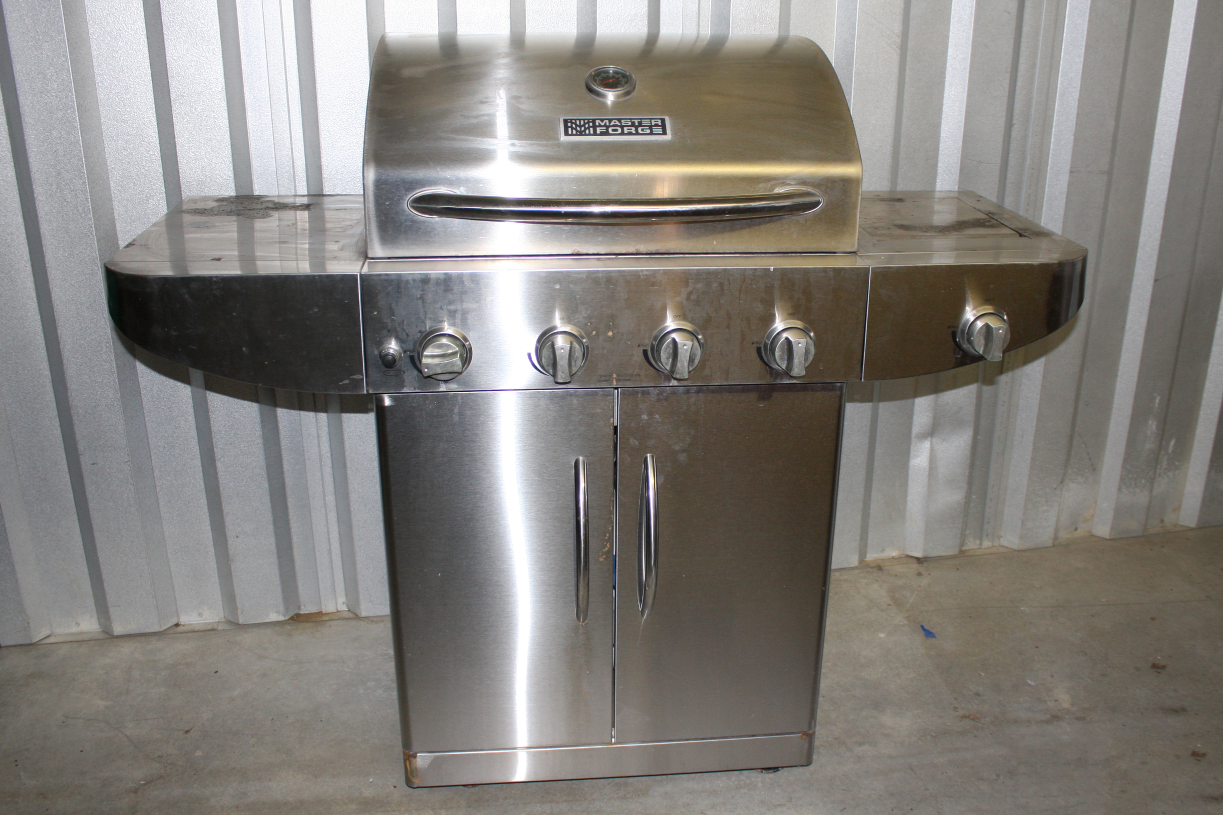 Master Forge Gas Grill