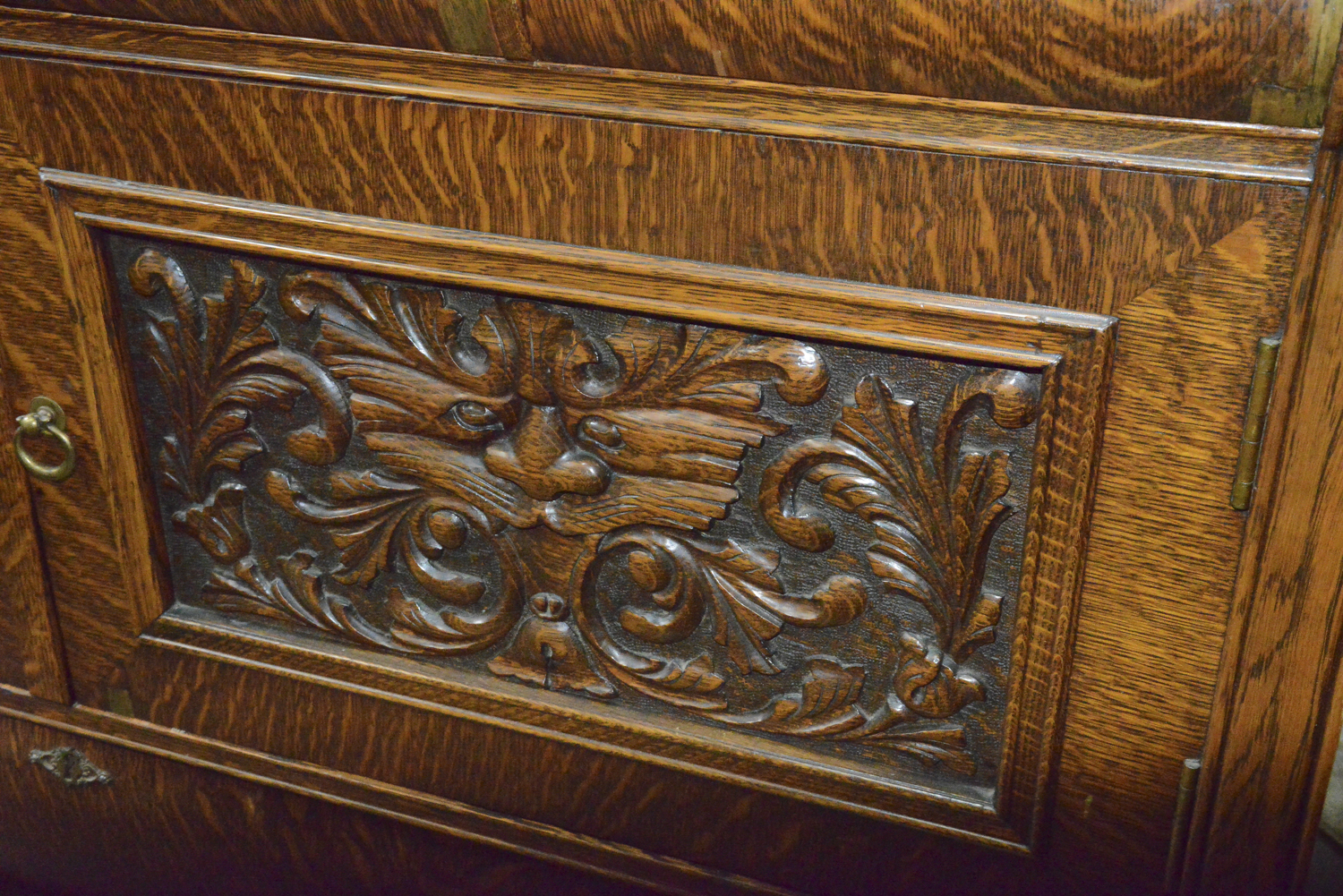Antique Victorian Quarter Swan Oak Carved Sideboard