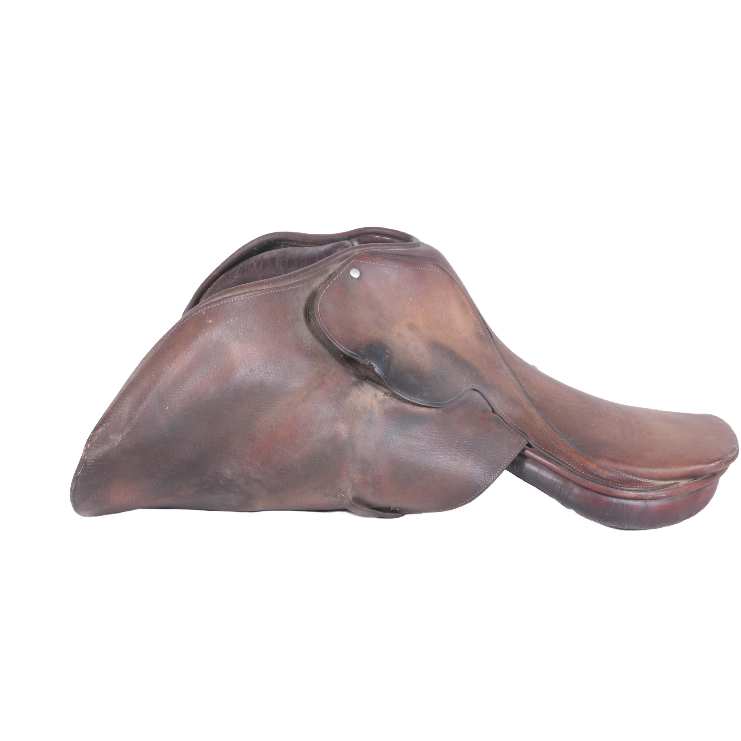 Vintage Brown Leather Close Contact Saddle