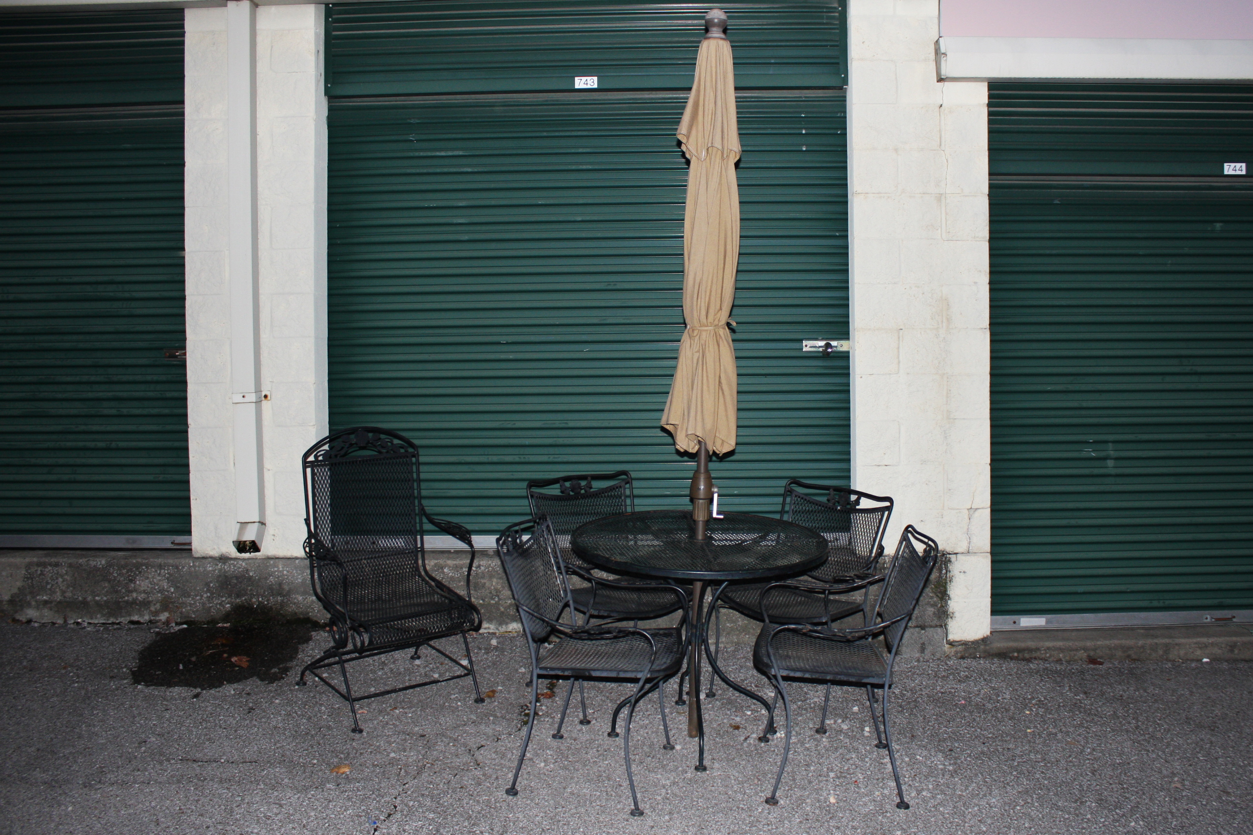 Outdoor Metal Table and Chairs