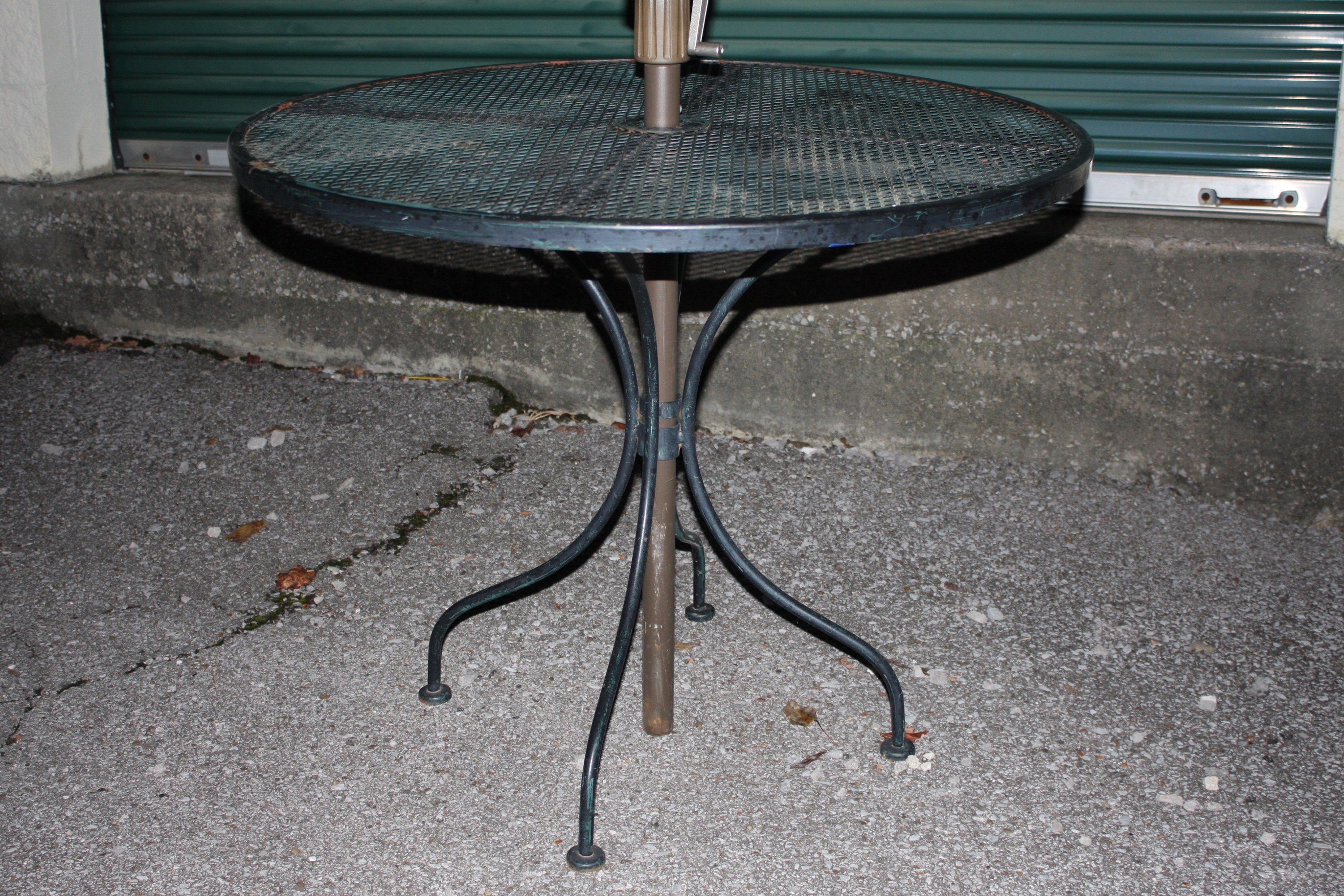 Outdoor Metal Table and Chairs