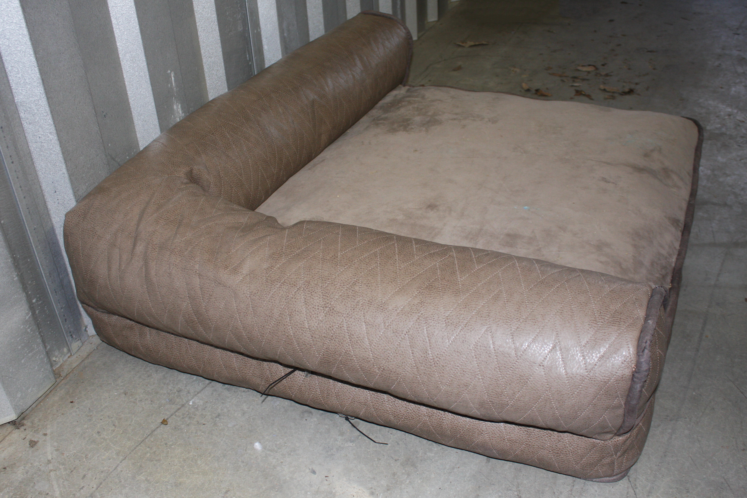 Kirkland Padded Dog Bed