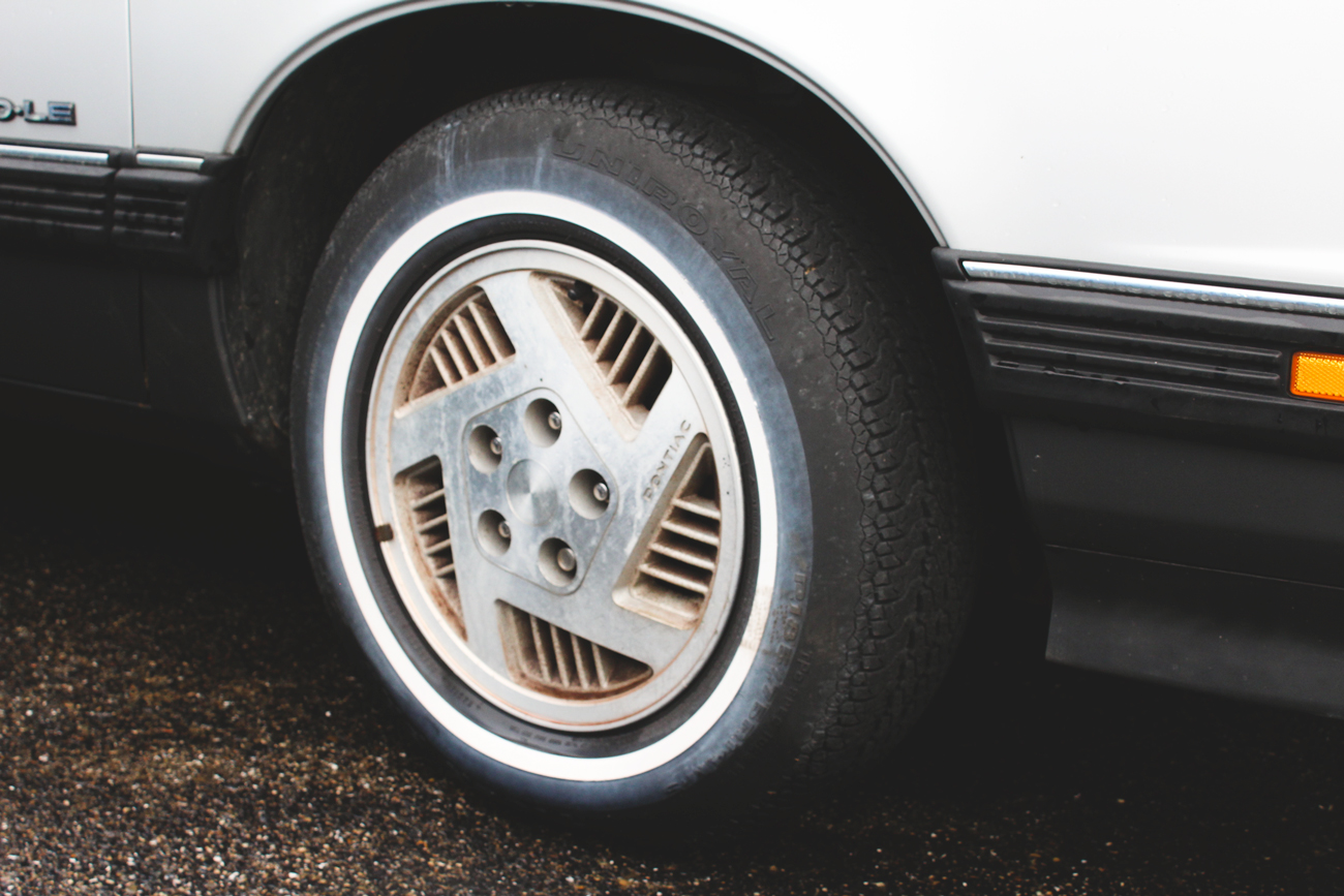 1989 Pontiac 6000 LE Sedan