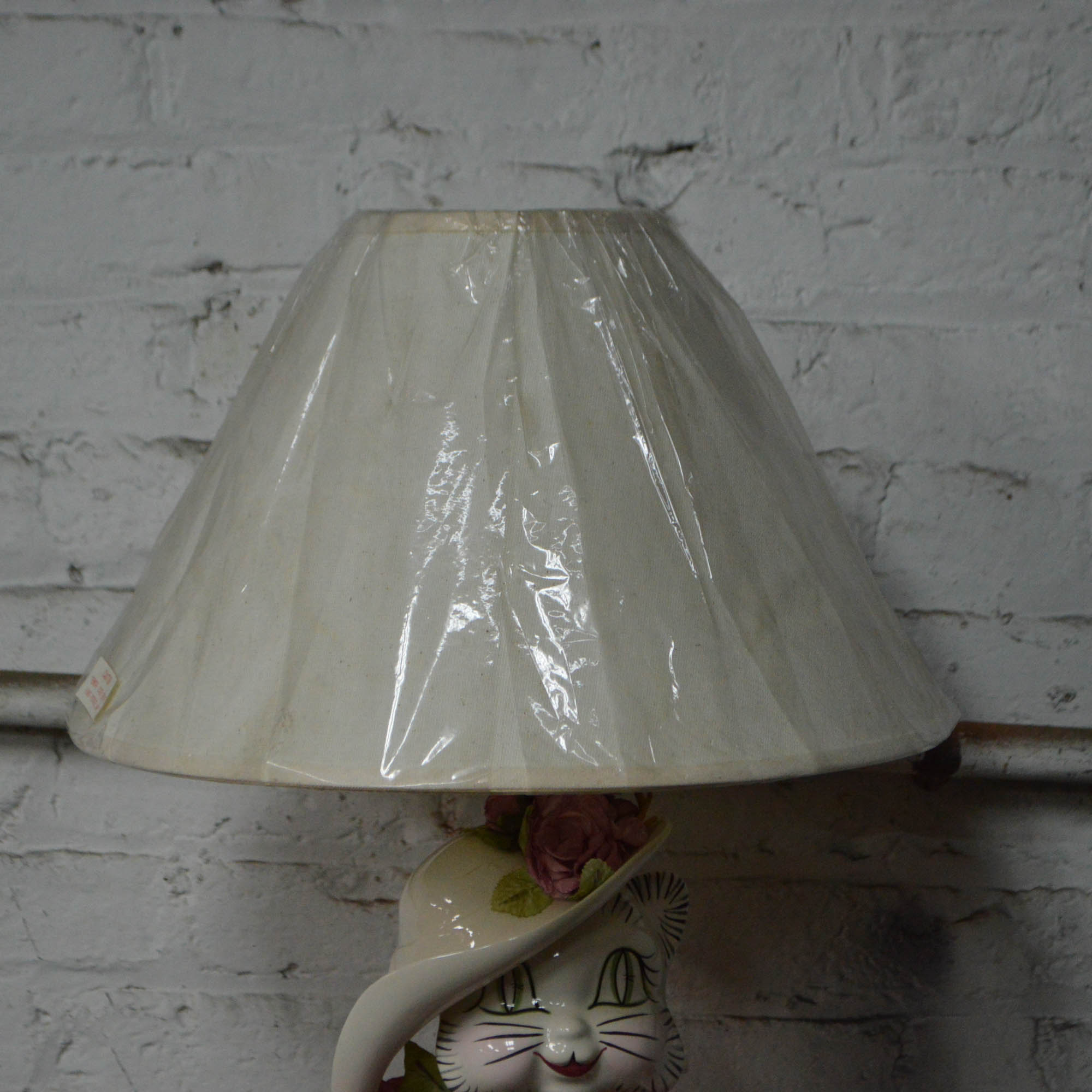 Vintage Porcelain Cat Table Lamp