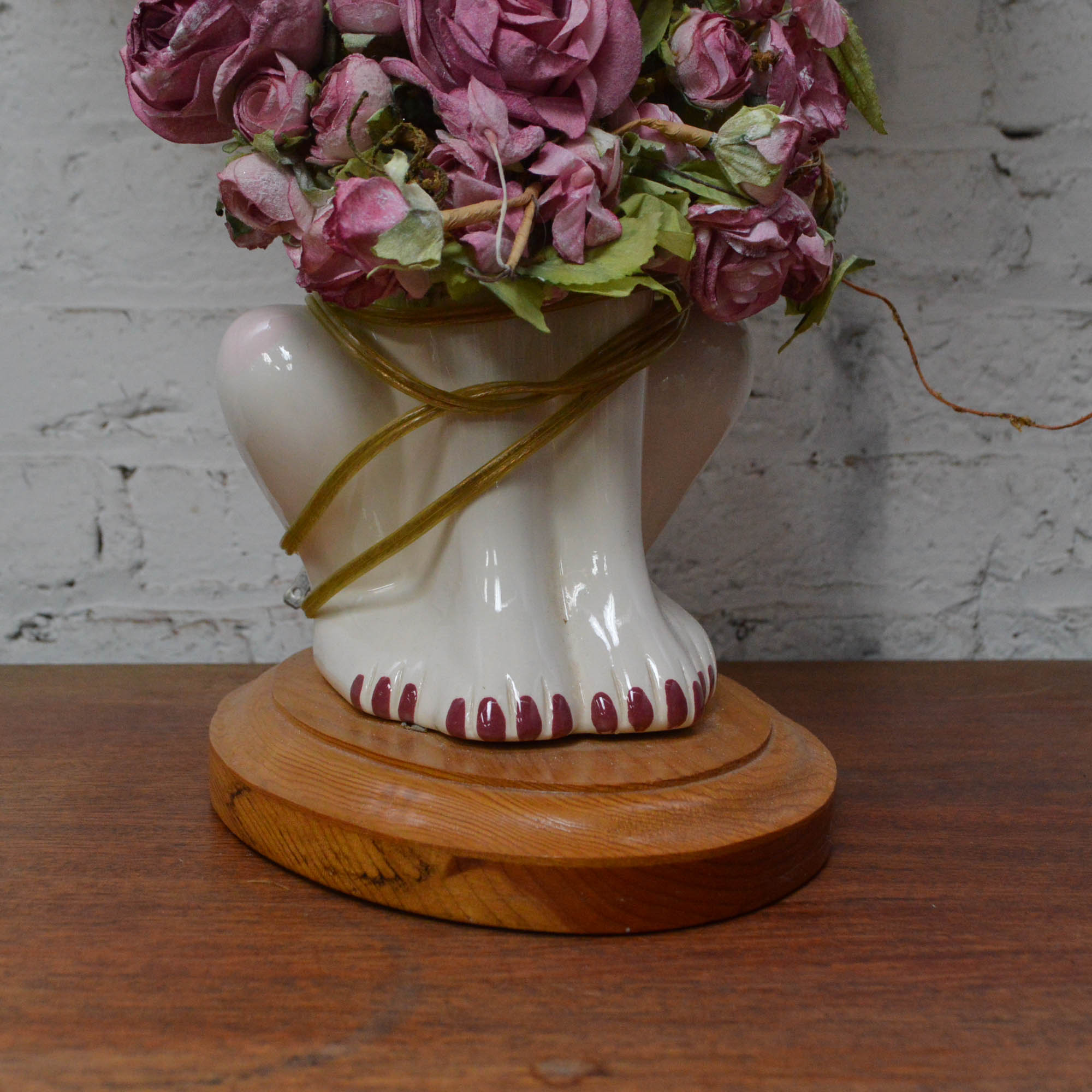 Vintage Porcelain Cat Table Lamp