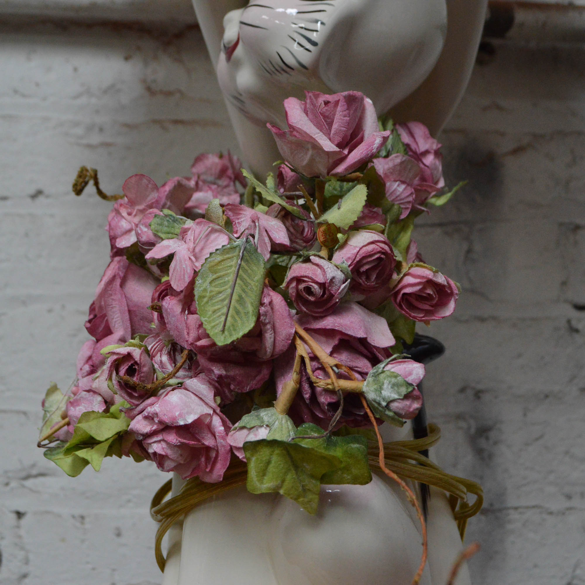 Vintage Porcelain Cat Table Lamp