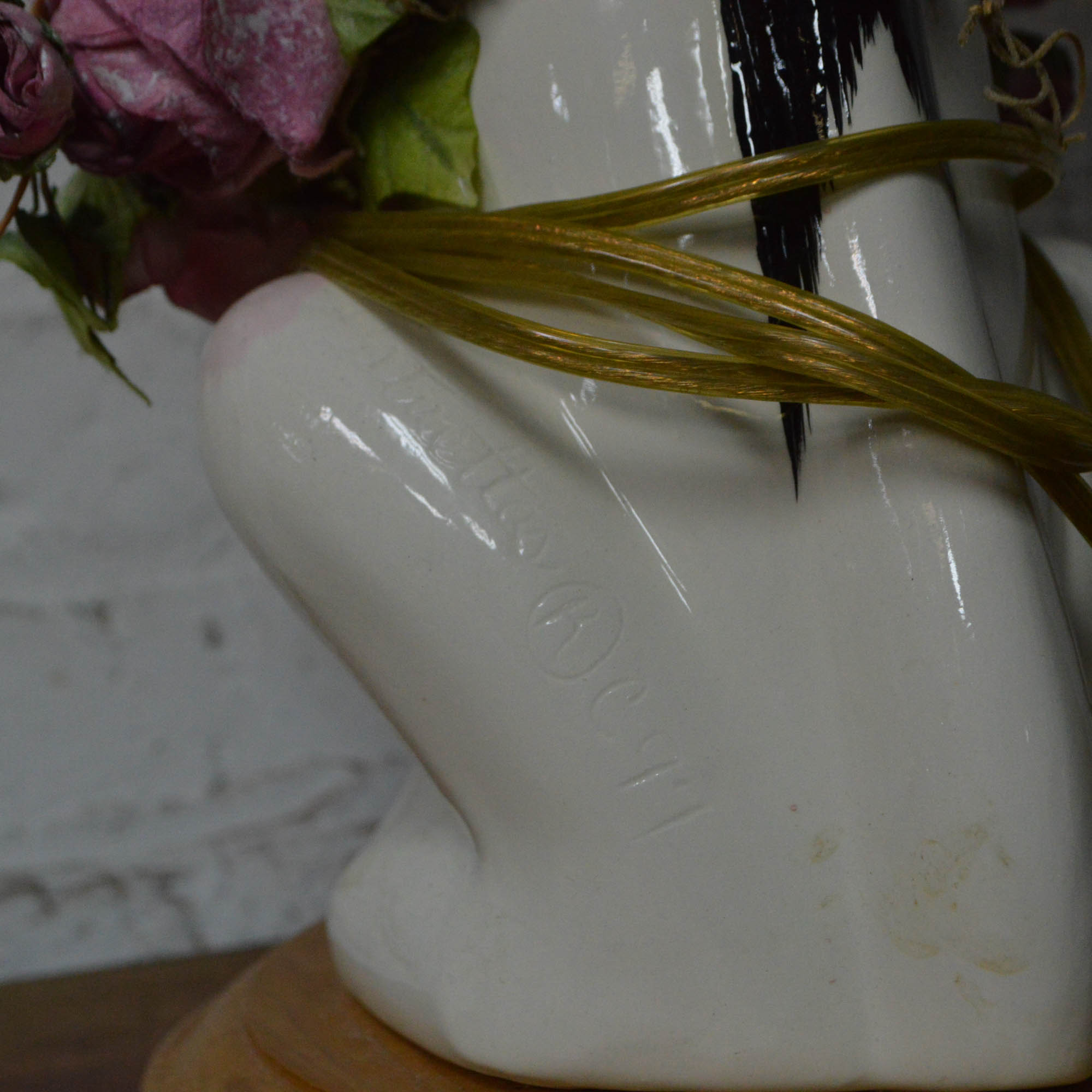 Vintage Porcelain Cat Table Lamp