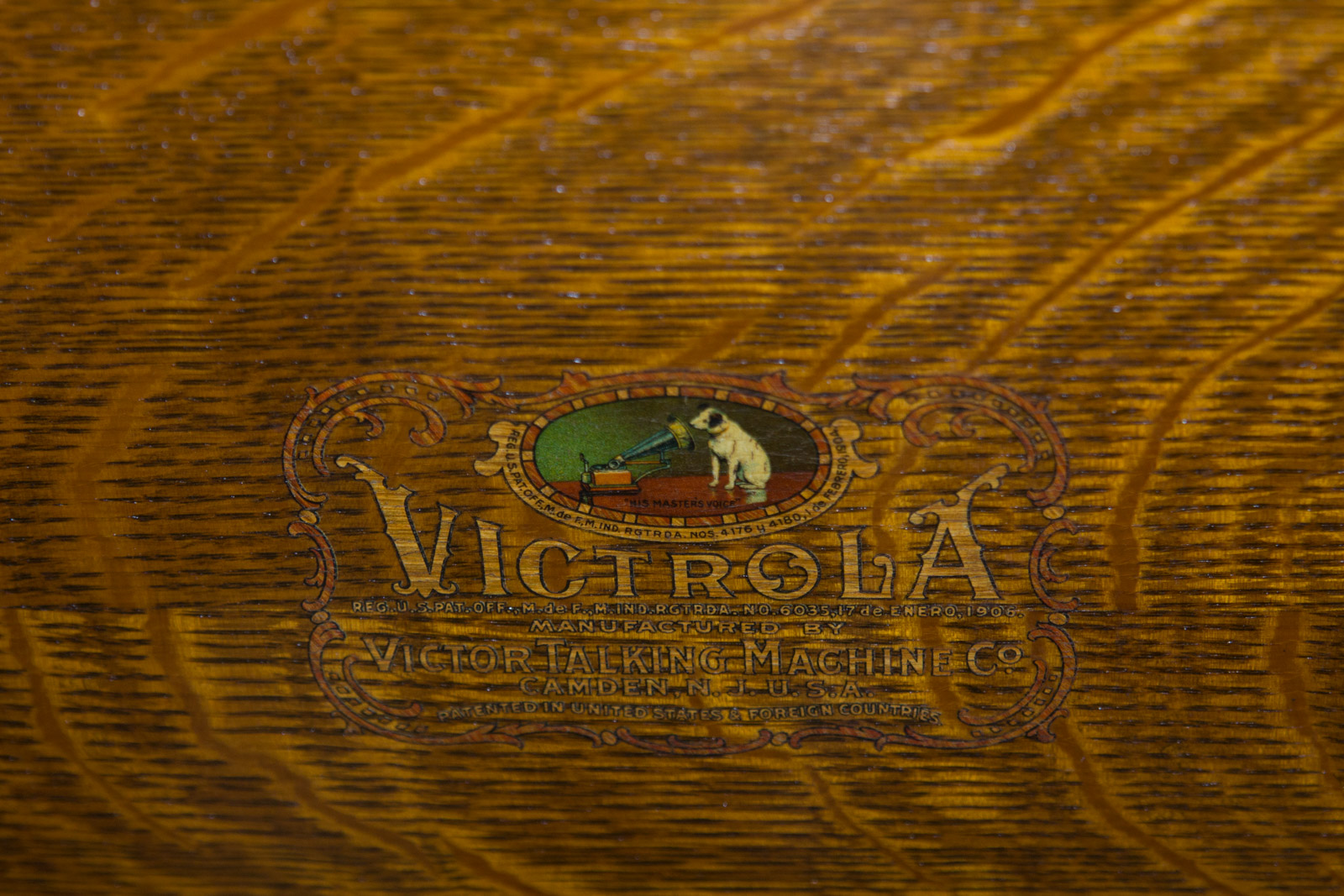 1920s Victrola VV 240 Record Player