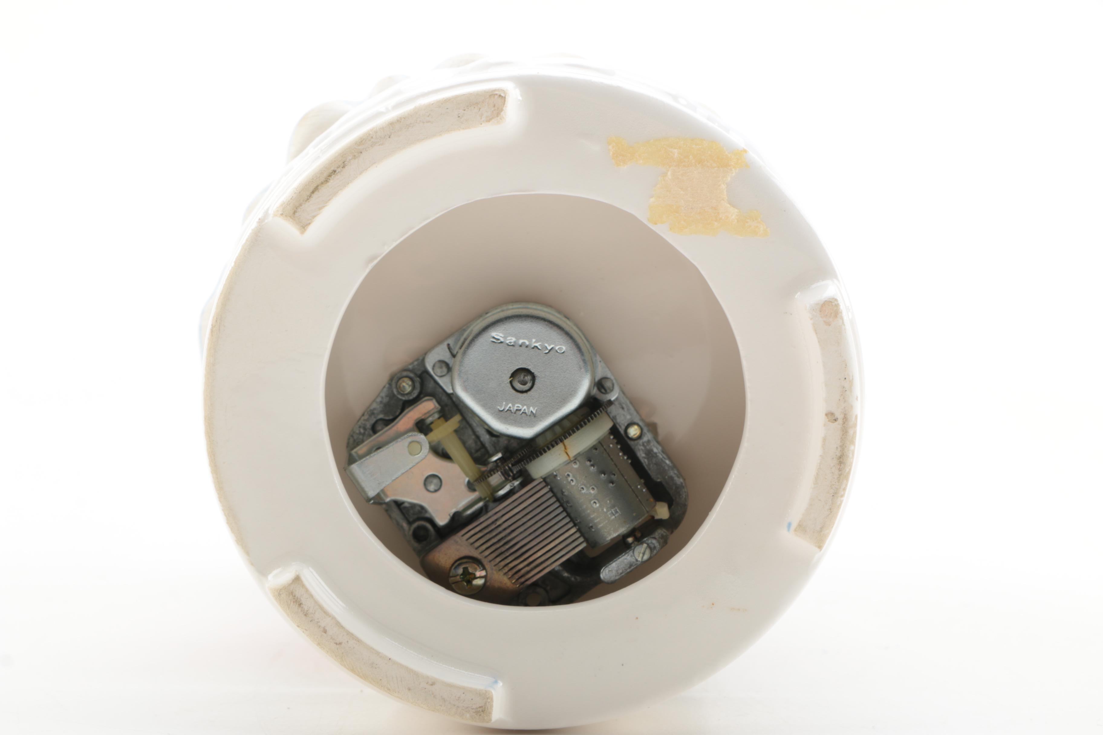 Christmas Musical Figurines