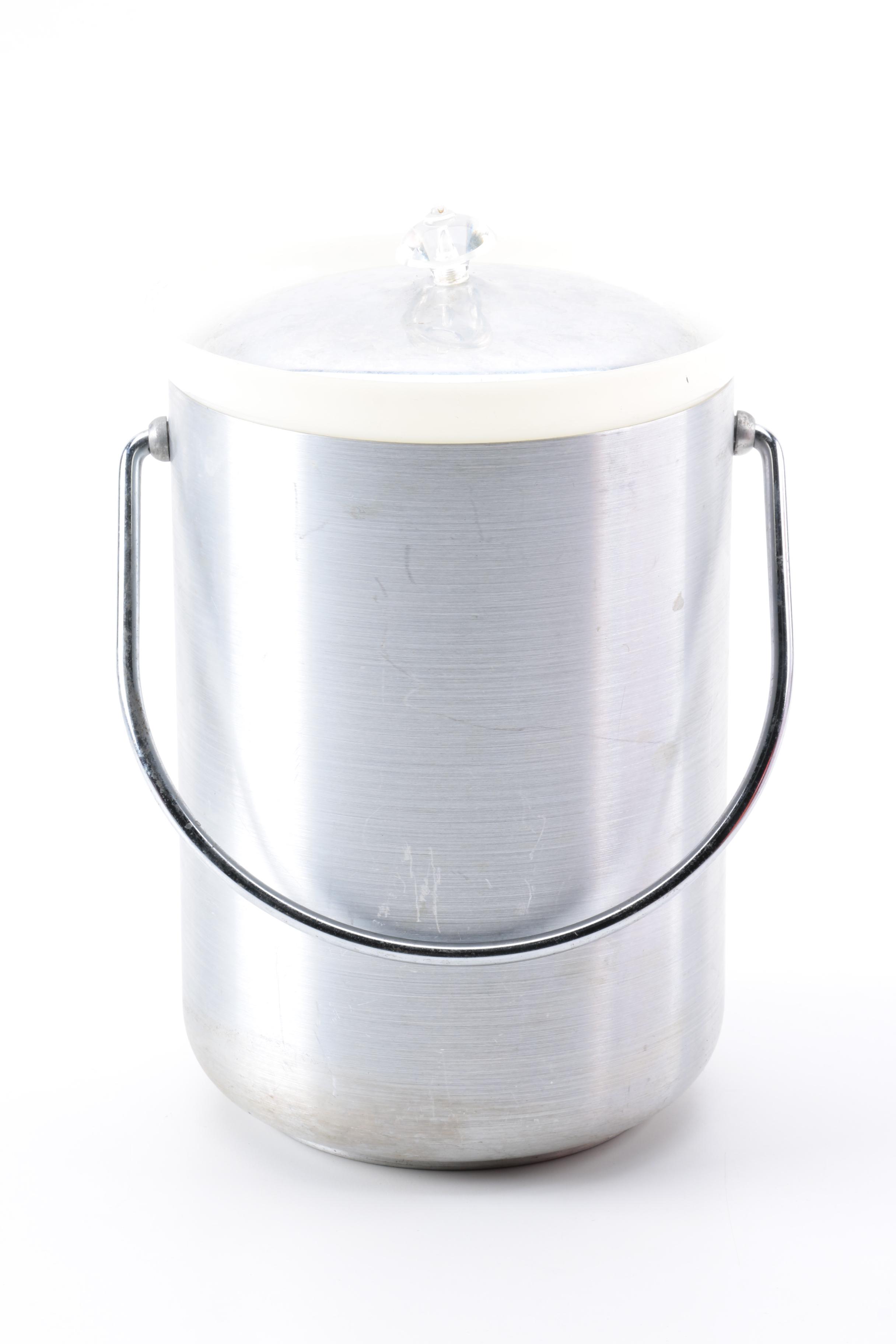 Vintage Picnic Supplies