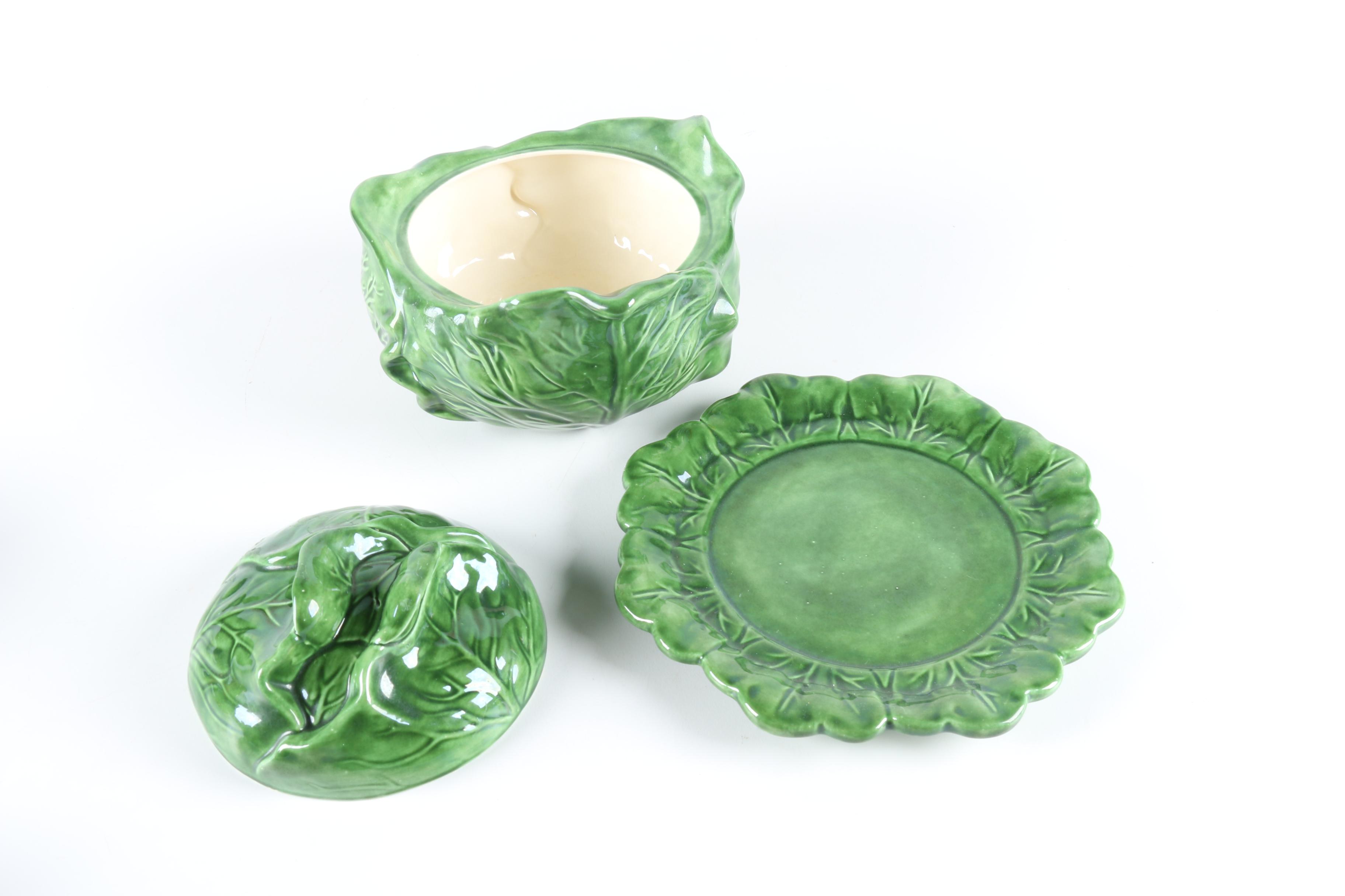 Art Pottery Tableware Including a Holland Mold Cabbage Bowl Set