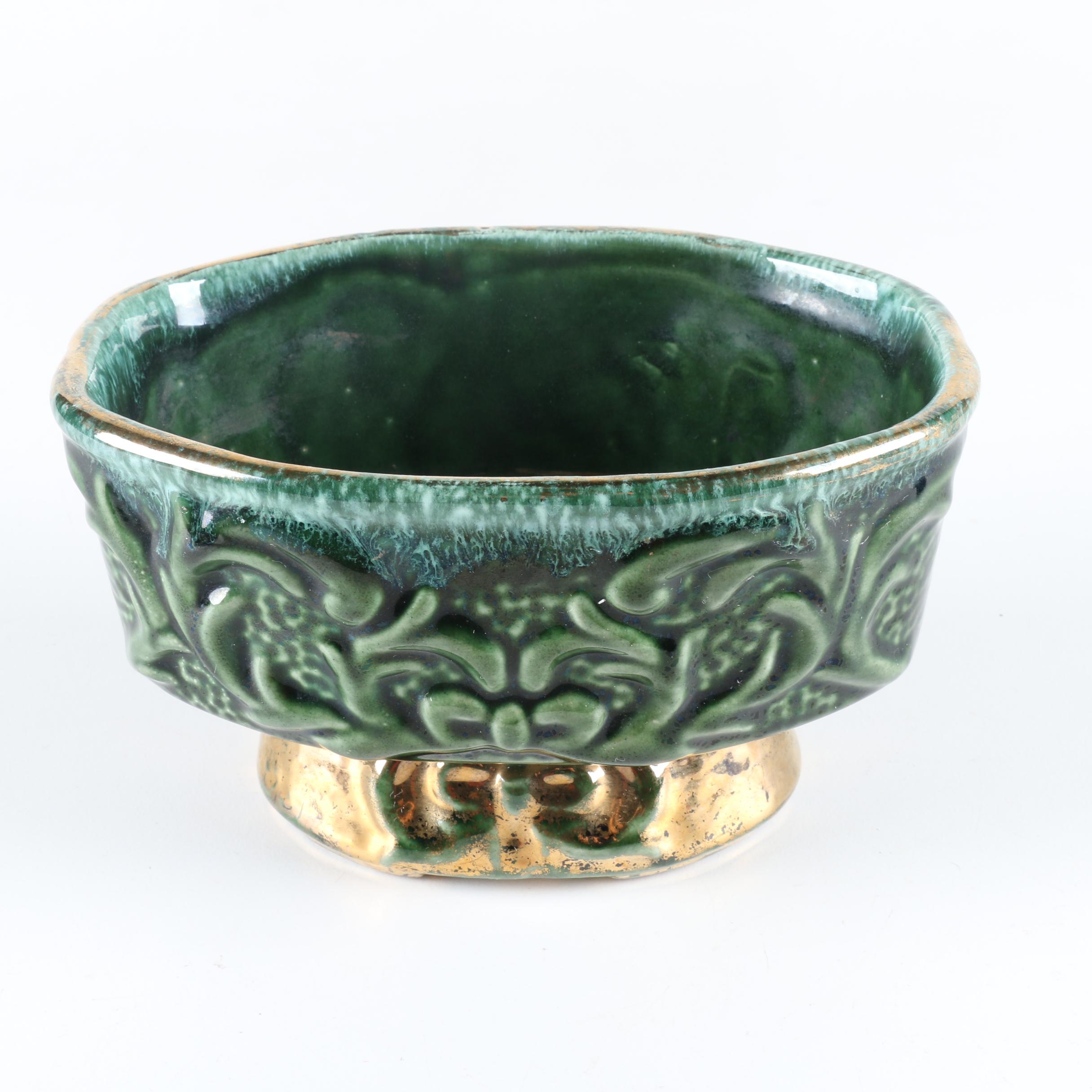 Art Pottery Tableware Including a Holland Mold Cabbage Bowl Set