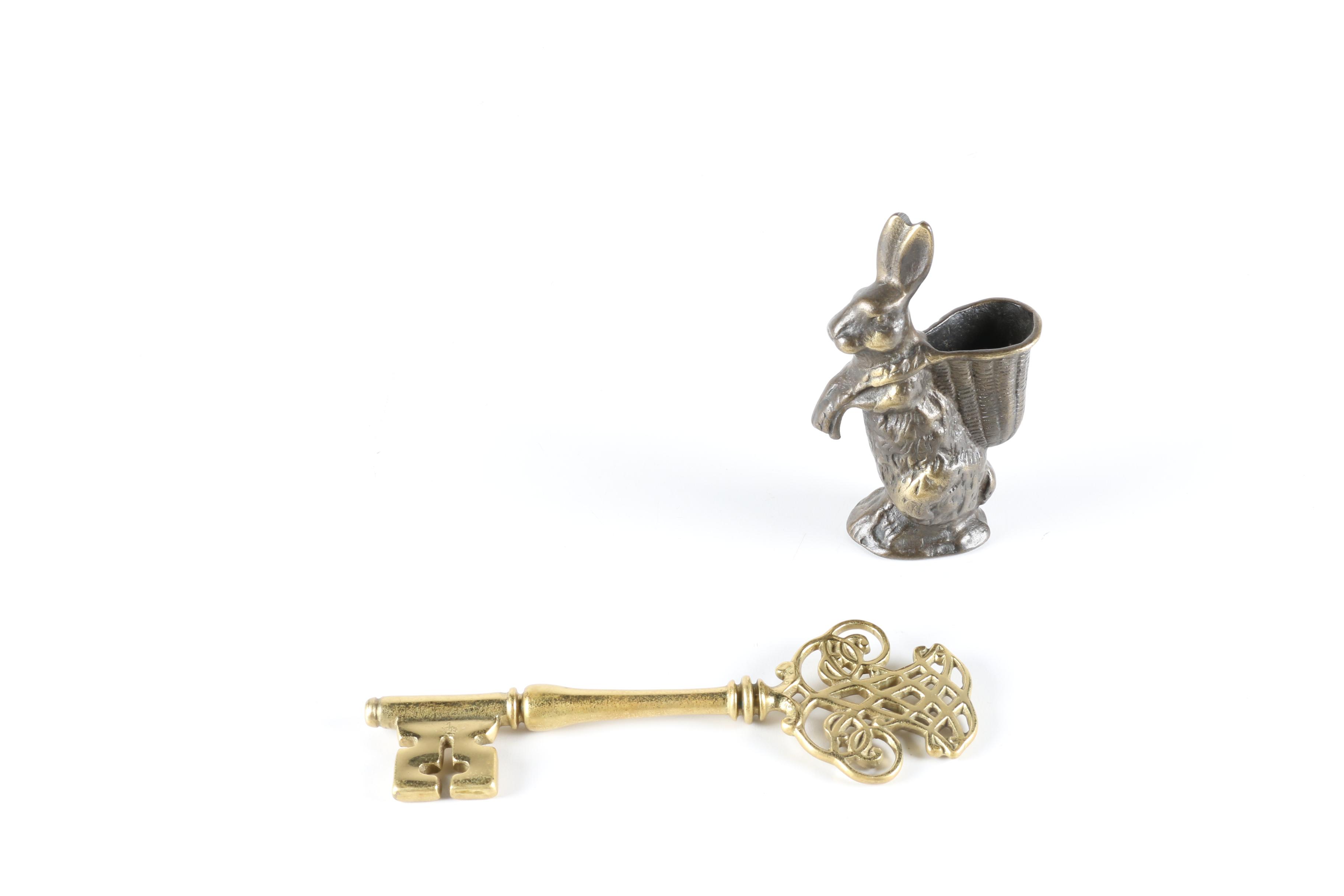 Brass Home Decor Collectibles Including a Skeleton Key
