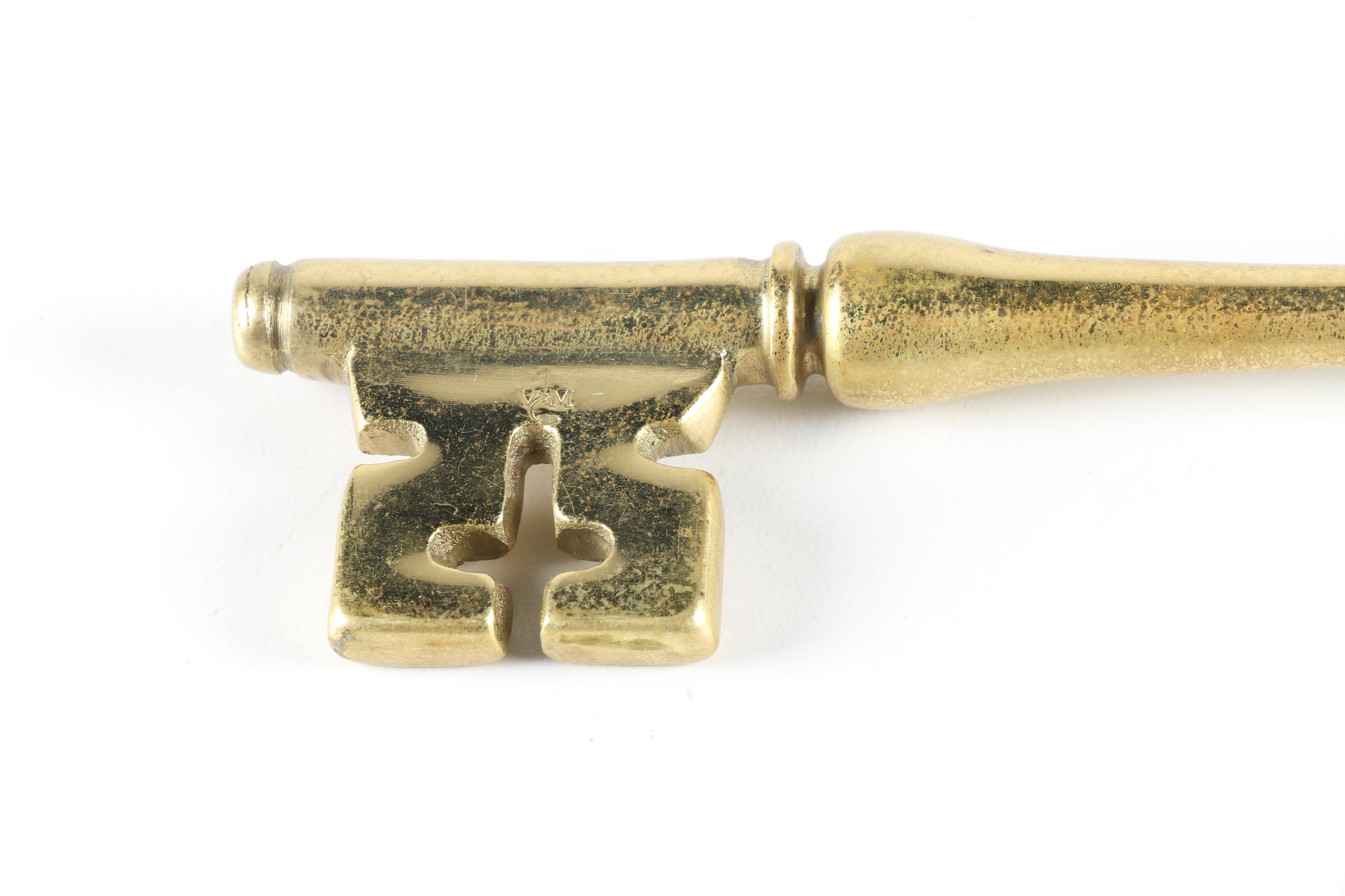 Brass Home Decor Collectibles Including a Skeleton Key
