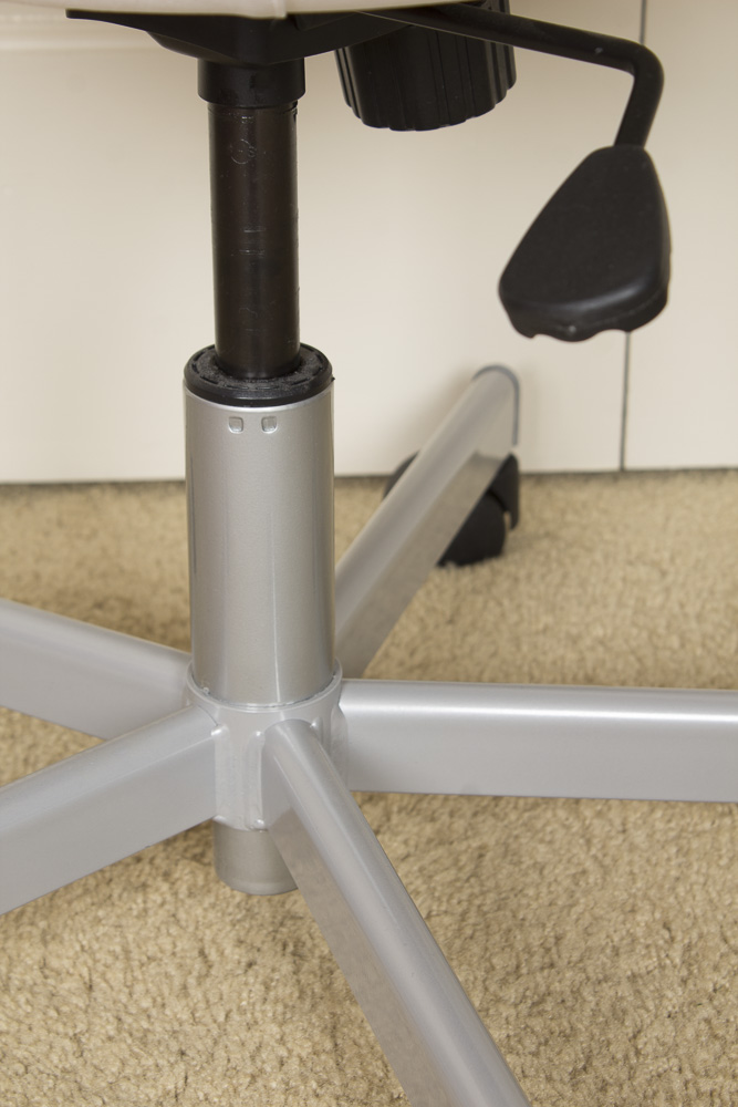 White "Skruvsta" Desk Chair by IKEA