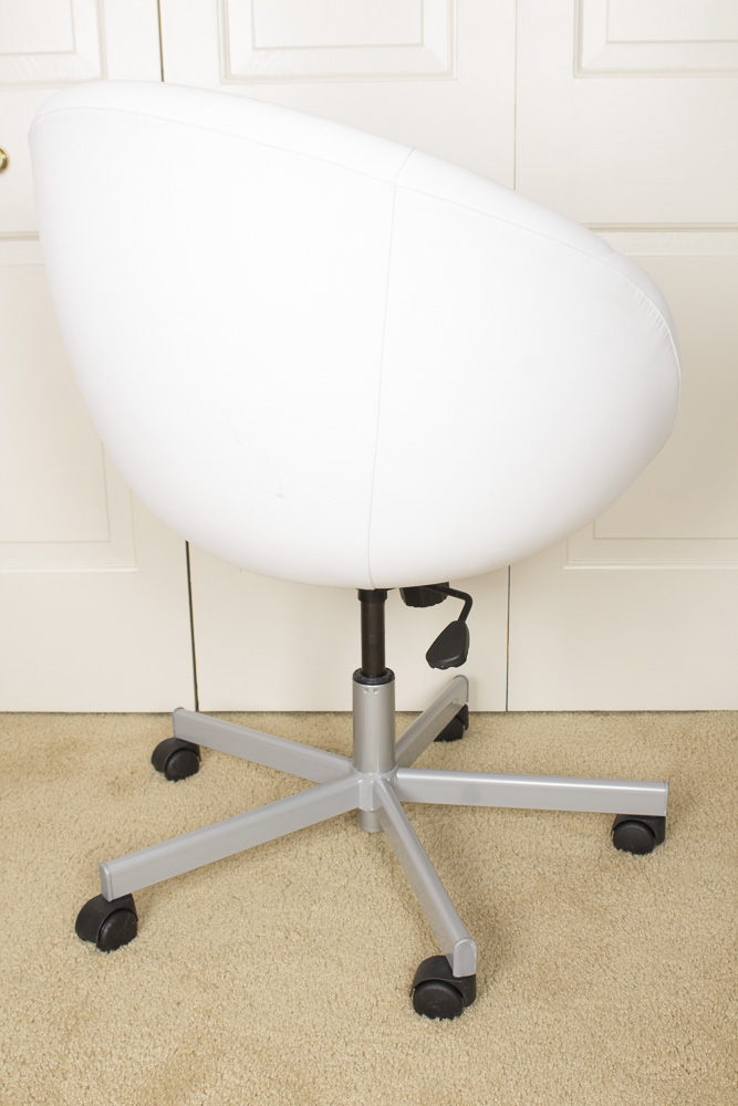 White "Skruvsta" Desk Chair by IKEA