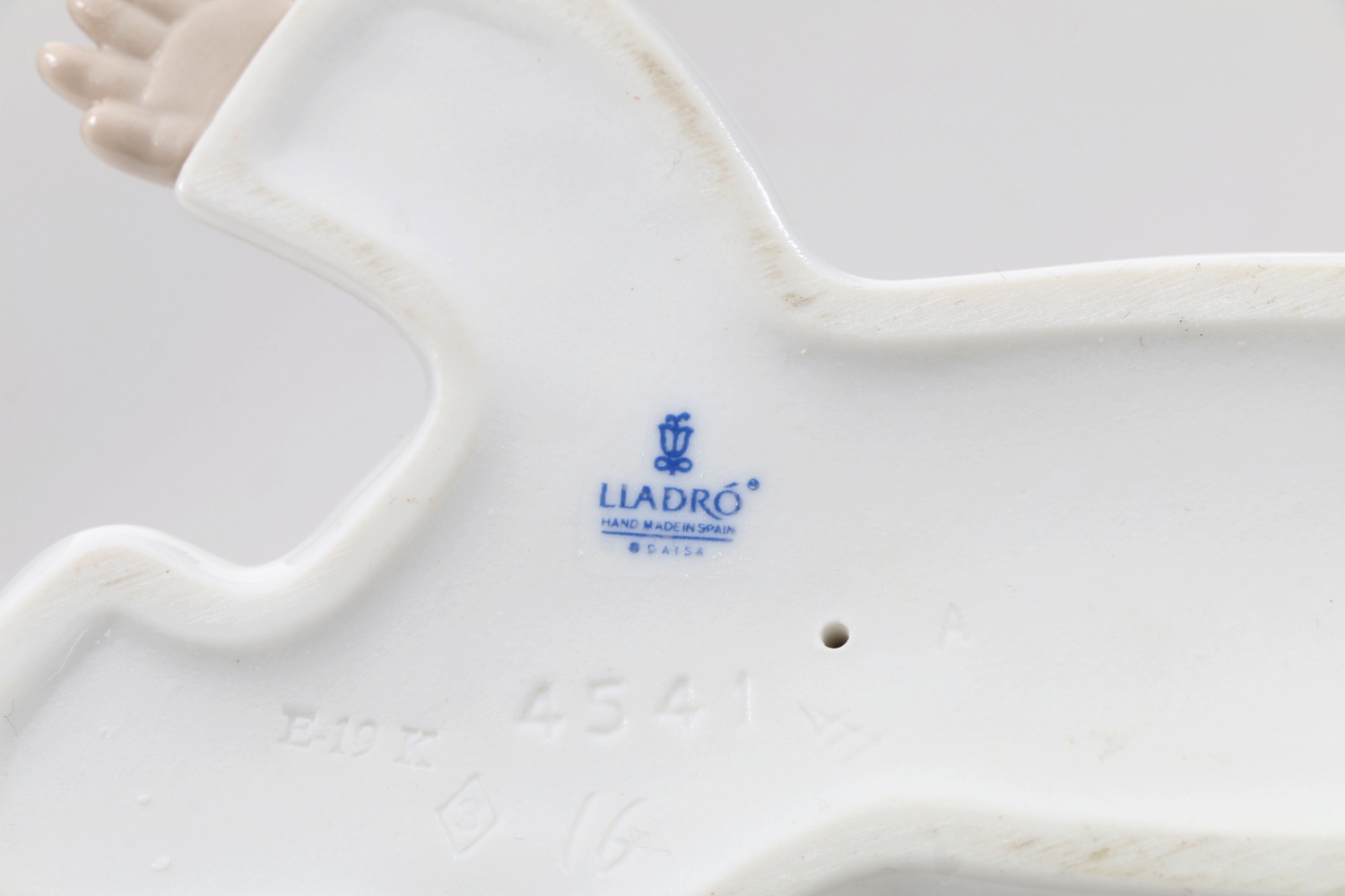 LLadro Porcelain Angel Figurine