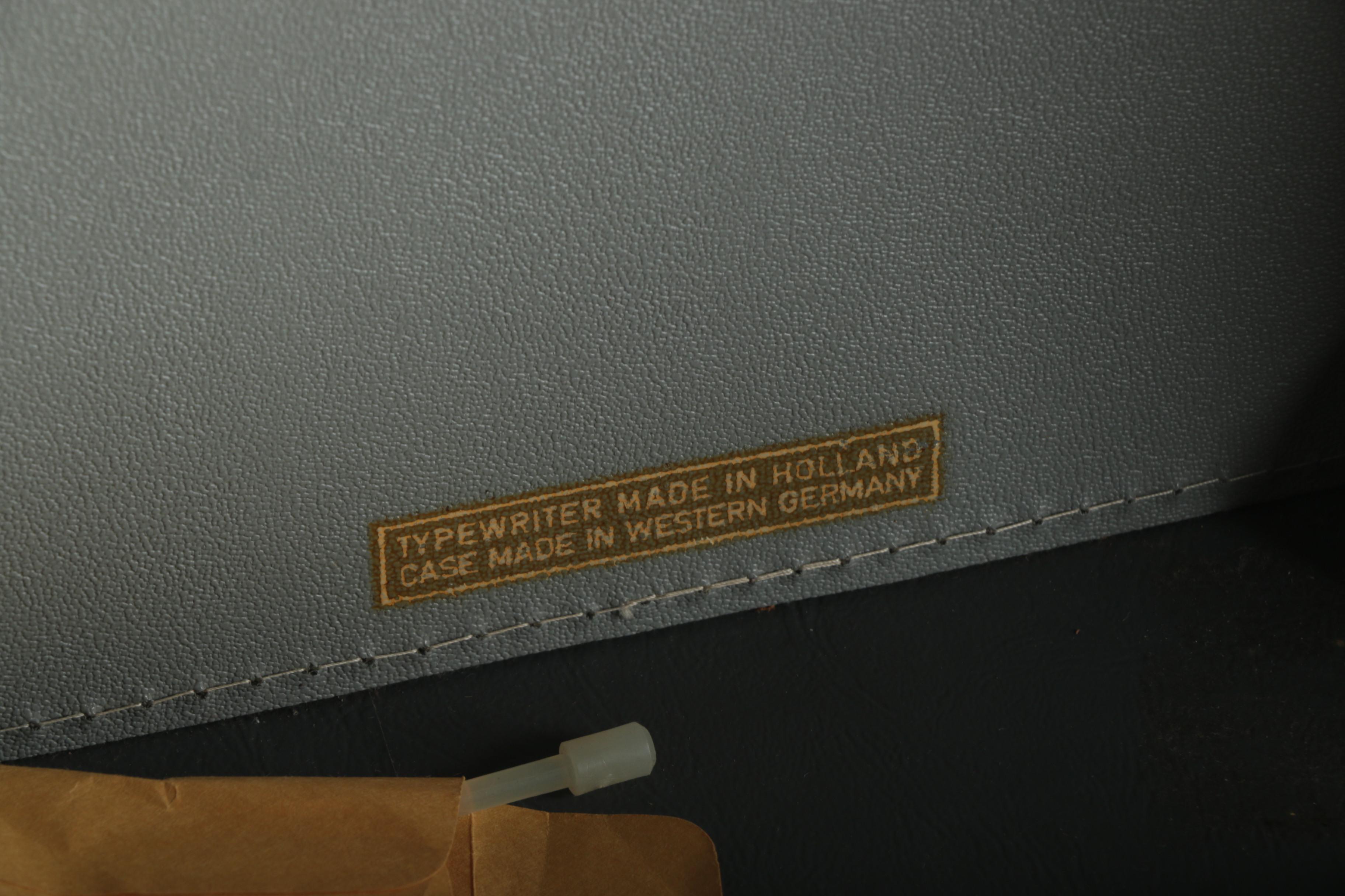 Vintage Remington Typewriter And Case