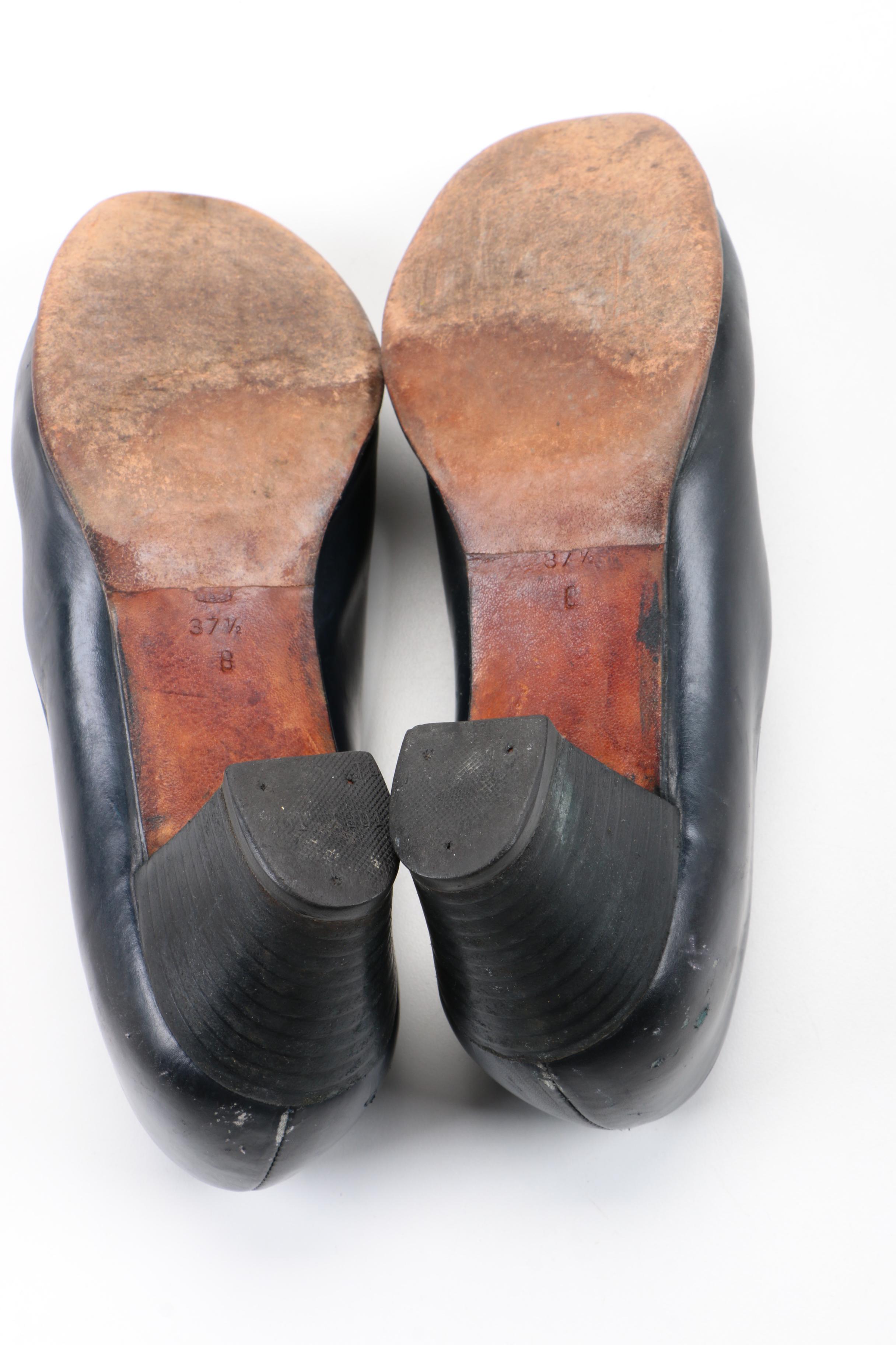 Vintage Gucci Navy Leather Heeled Loafers