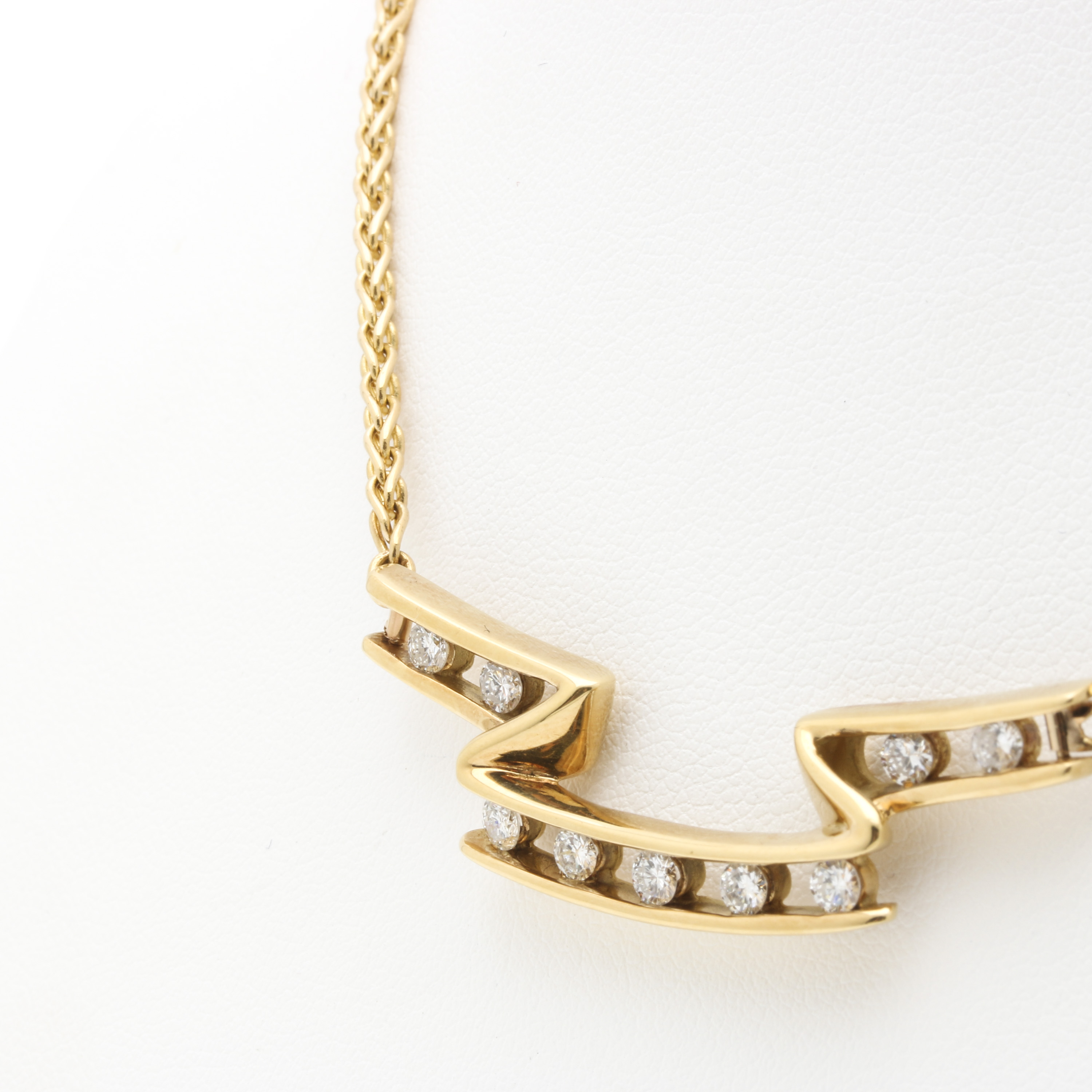 18K Yellow Gold Diamond Ribbon Necklace