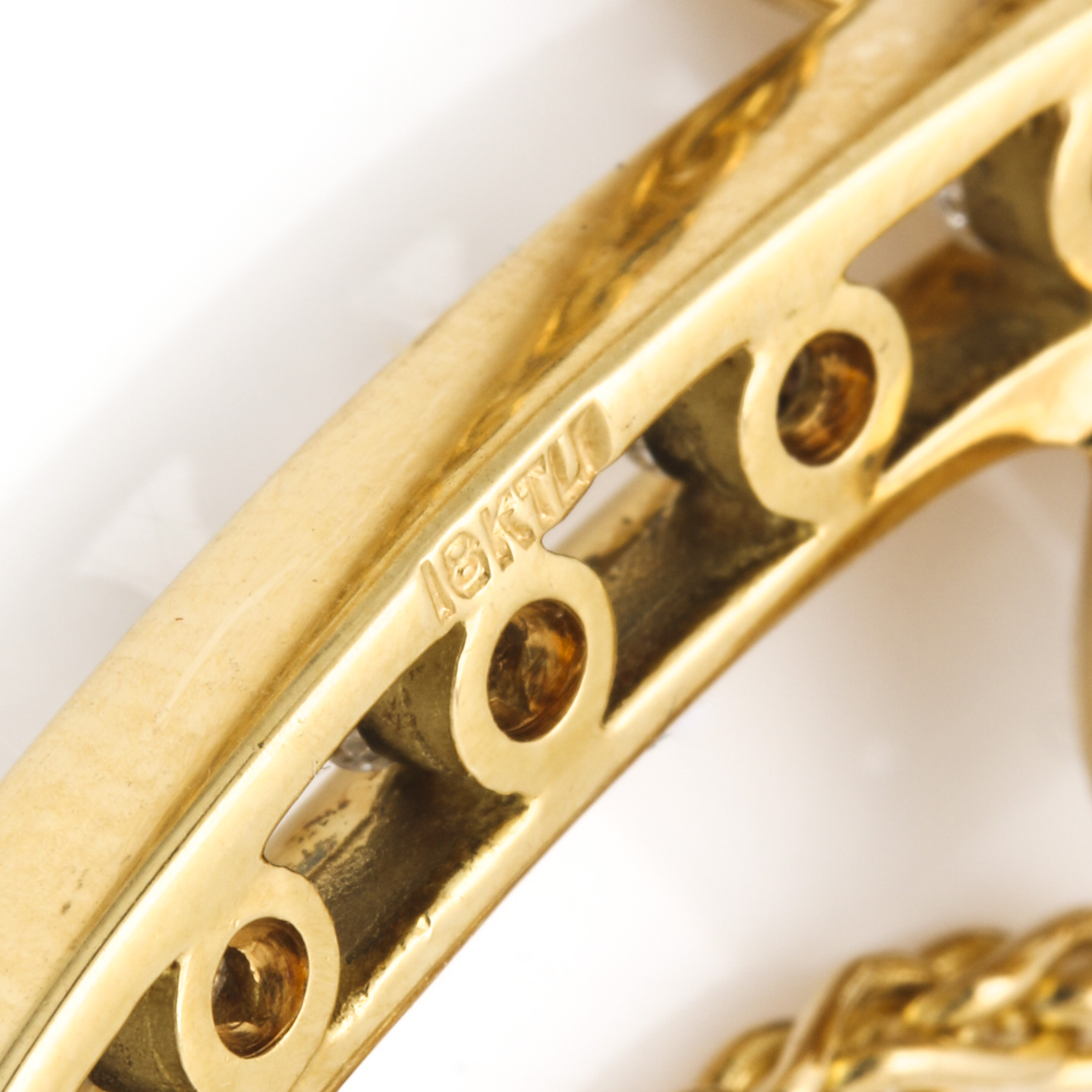 18K Yellow Gold Diamond Ribbon Necklace