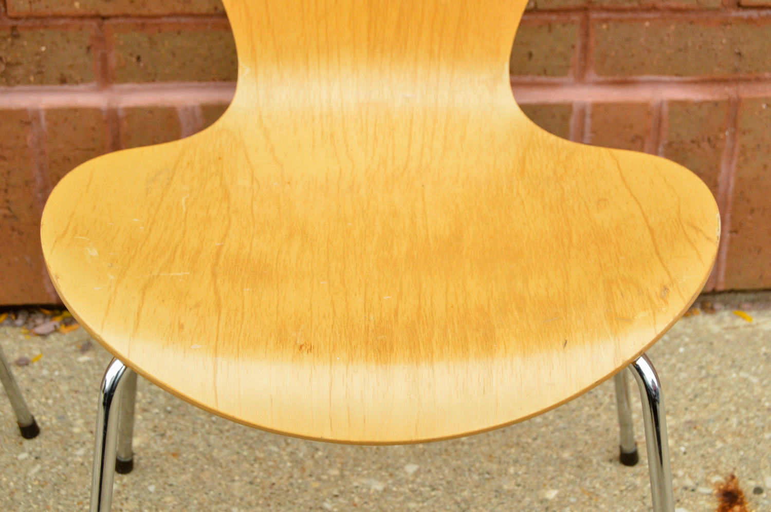 Pair of Danish Modern Chairs by Arne Jacobsen for Fritz Hansen