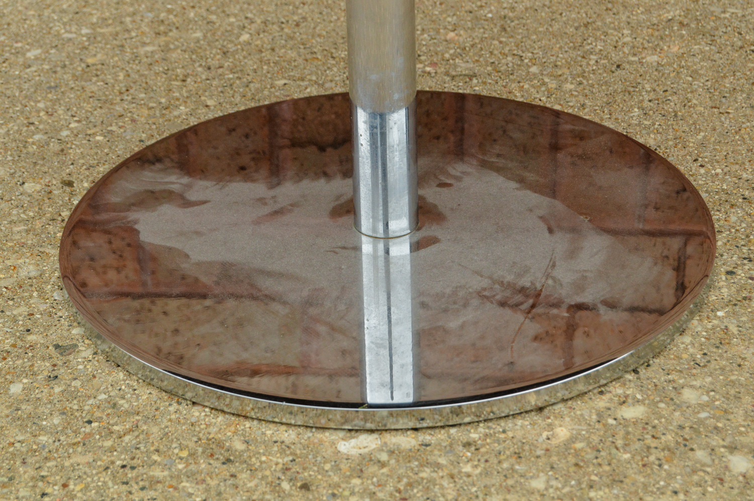 Mid Century Modern Style Pedestal Table