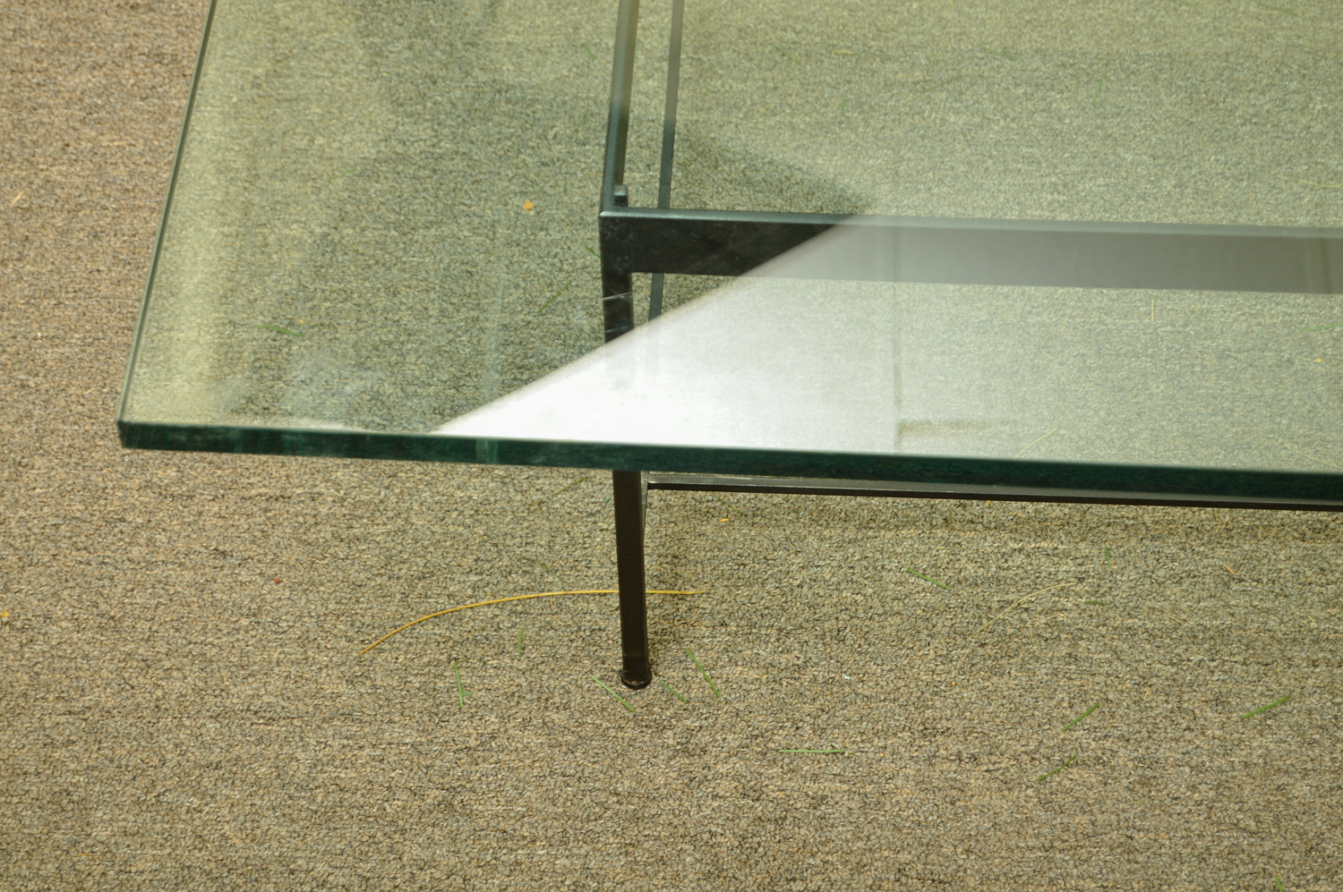 Mid Century Modern Style Coffee Table