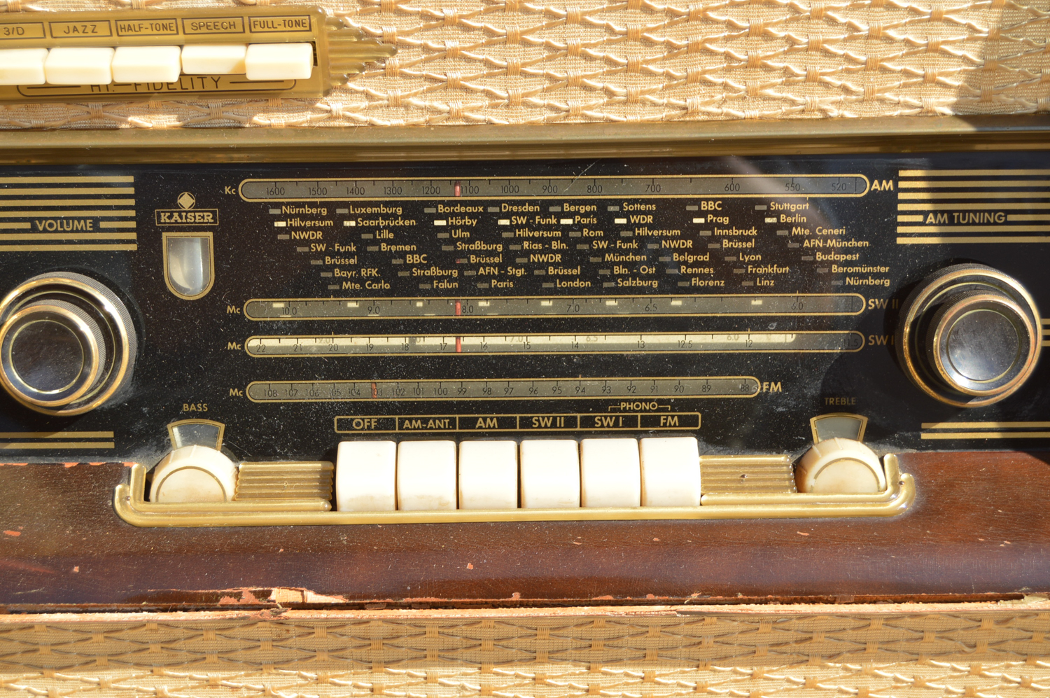 Vintage Kaiser Record Player