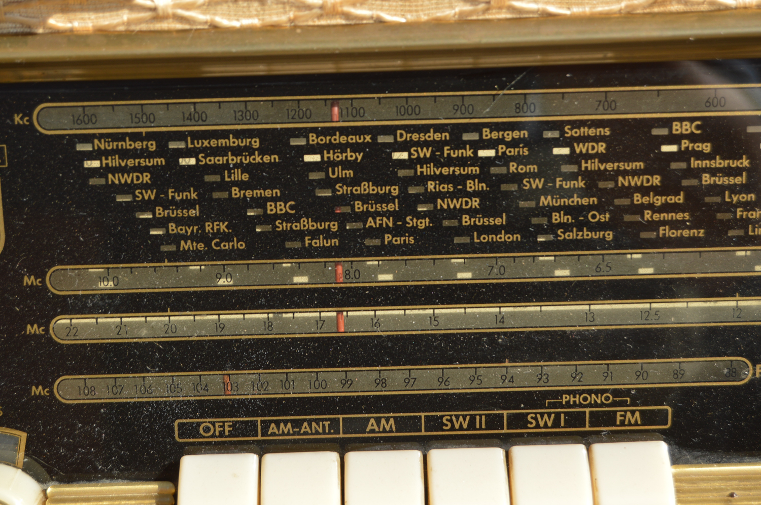 Vintage Kaiser Record Player