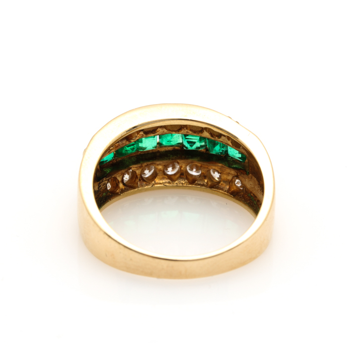 18K Yellow Gold Emerald and Diamond Ring