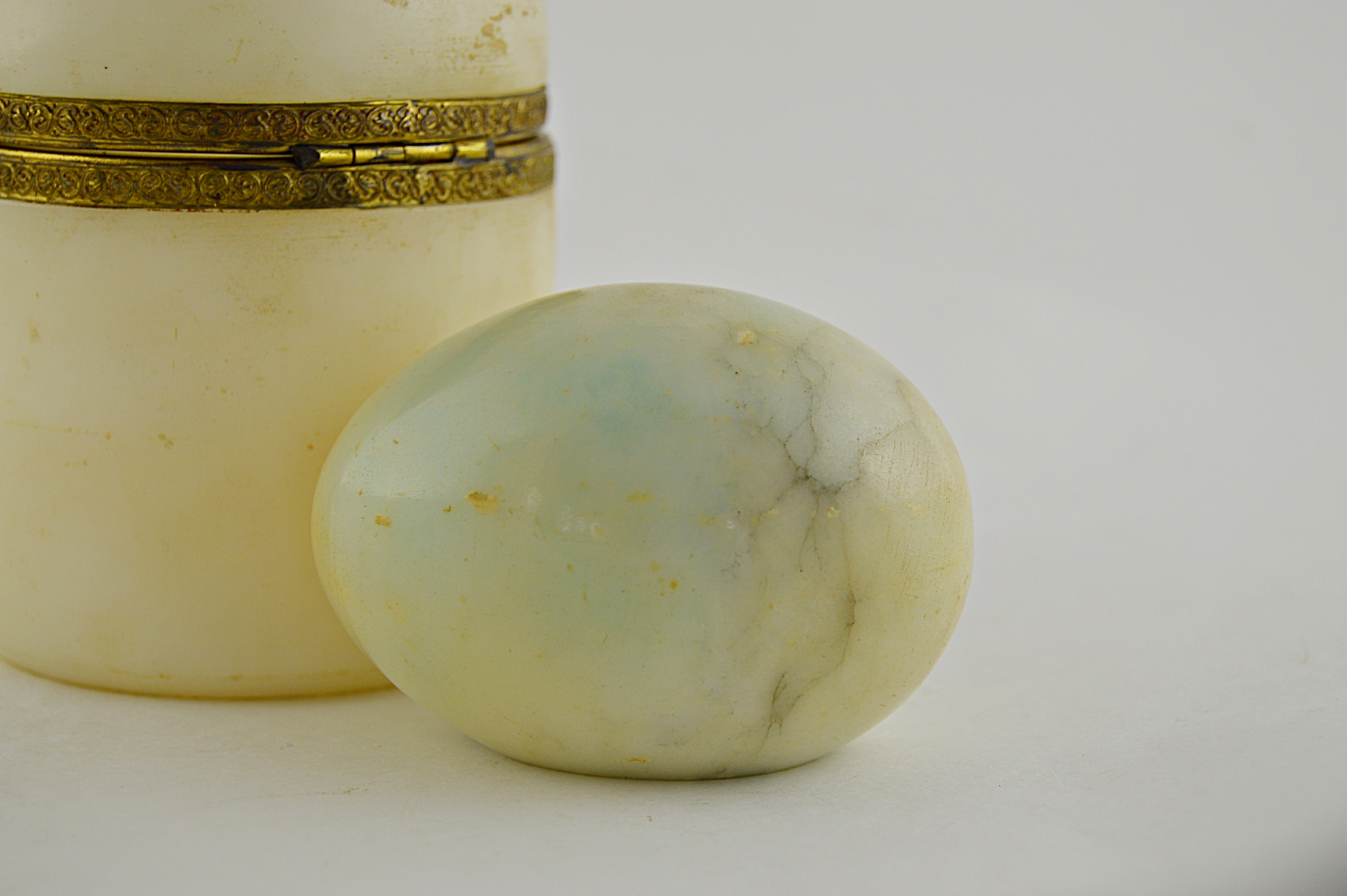 Vintage Italian Onyx Dresser Jar and Marble Egg