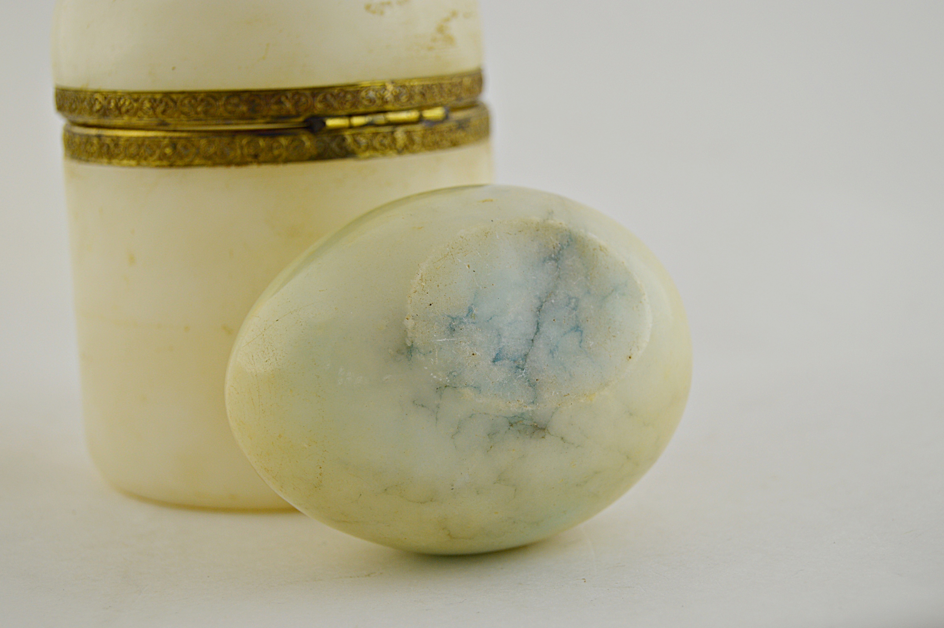 Vintage Italian Onyx Dresser Jar and Marble Egg
