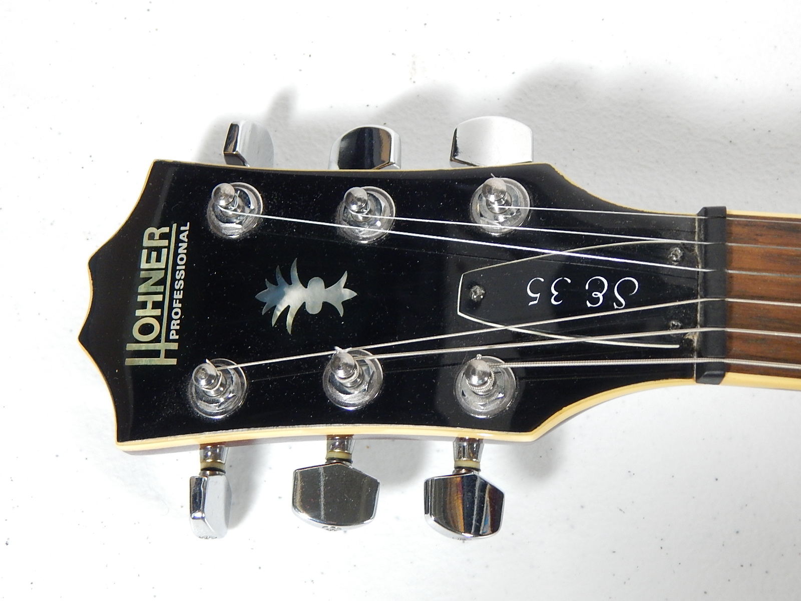 Hohner Professional SE 35 Hollow Body Electric Guitar and Case