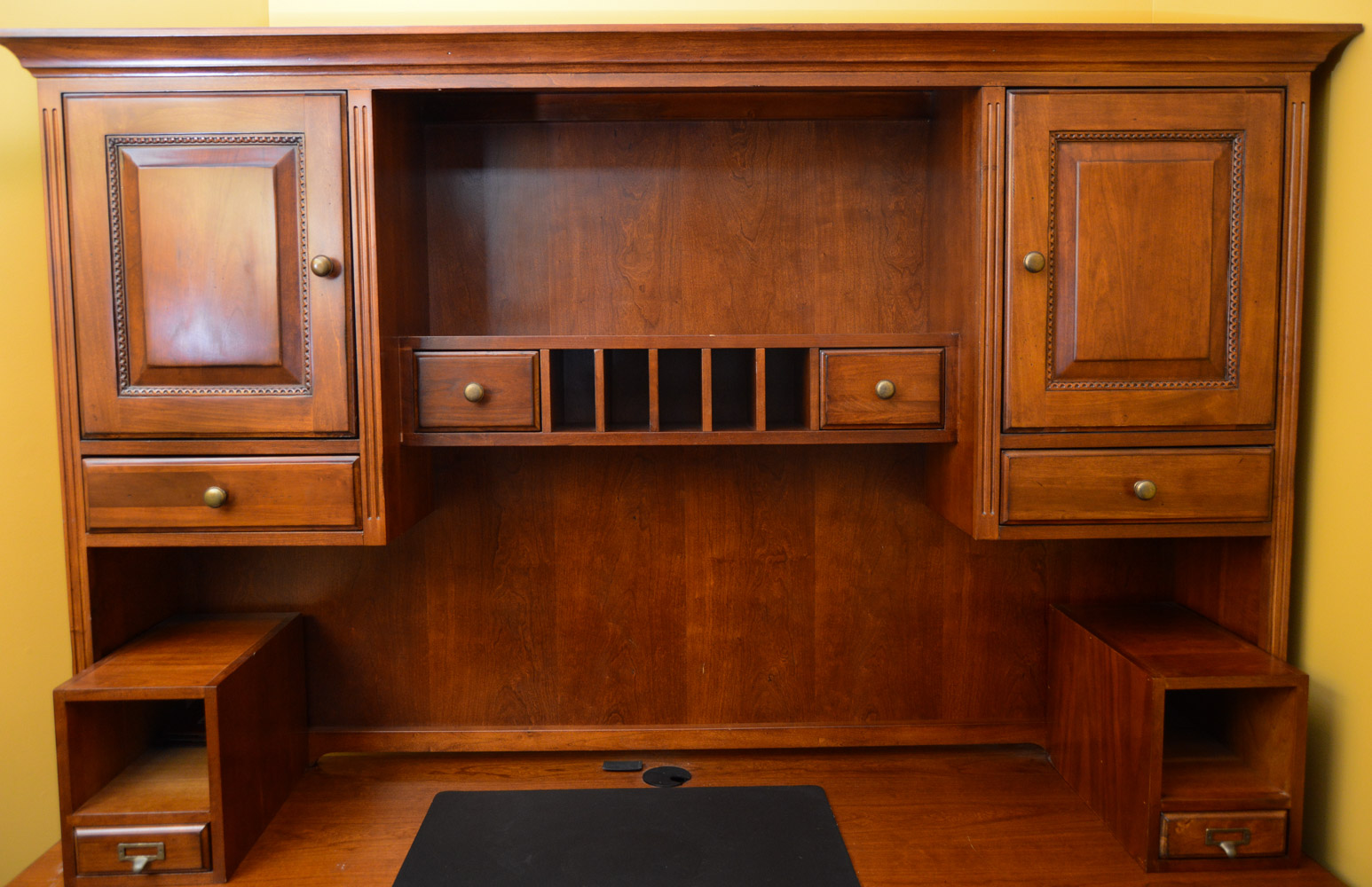 Riverside Furniture "Meridian" Home Collection Workstation with Hutch and Chair