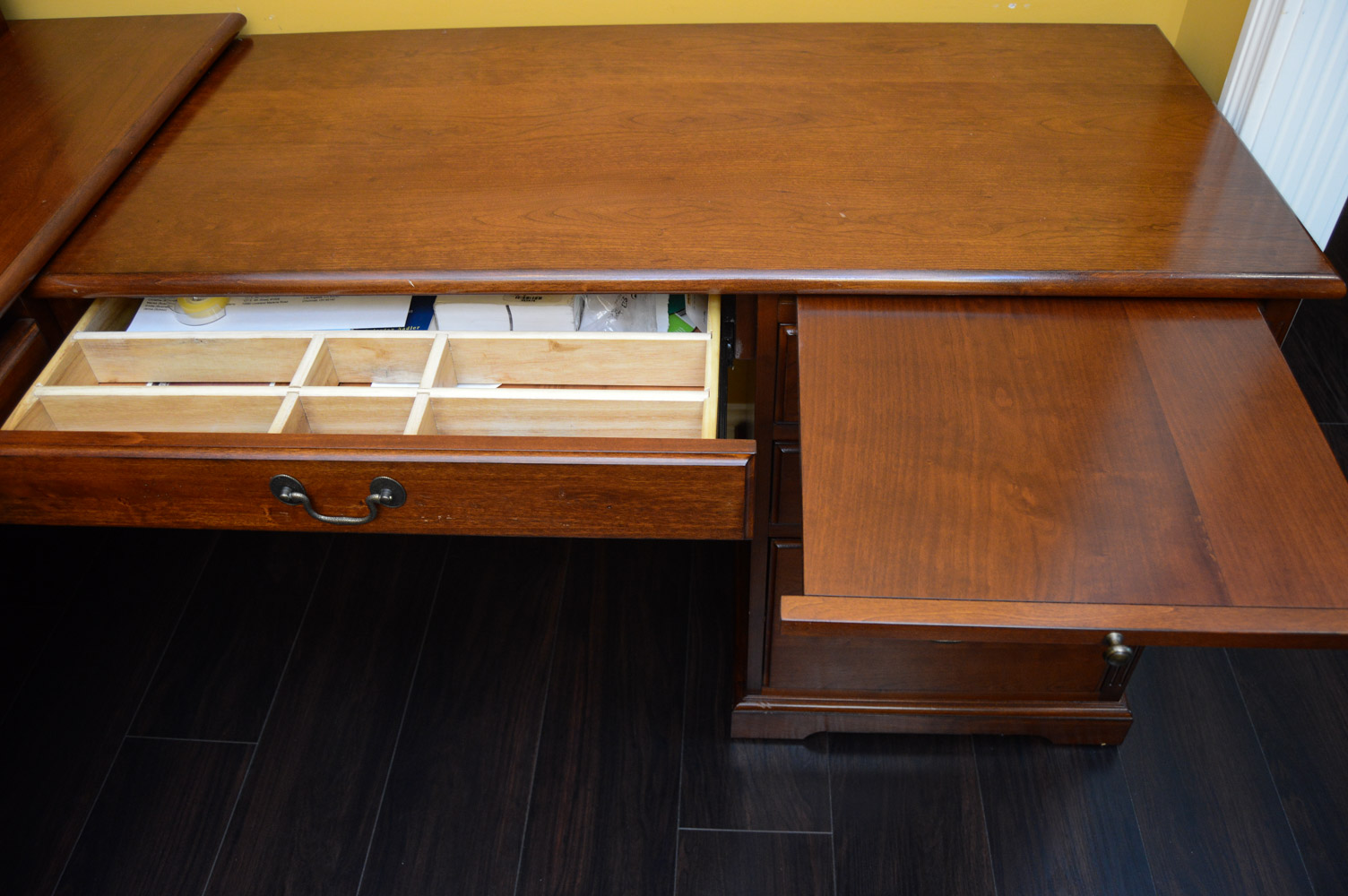 Riverside Furniture "Meridian" Home Collection Workstation with Hutch and Chair