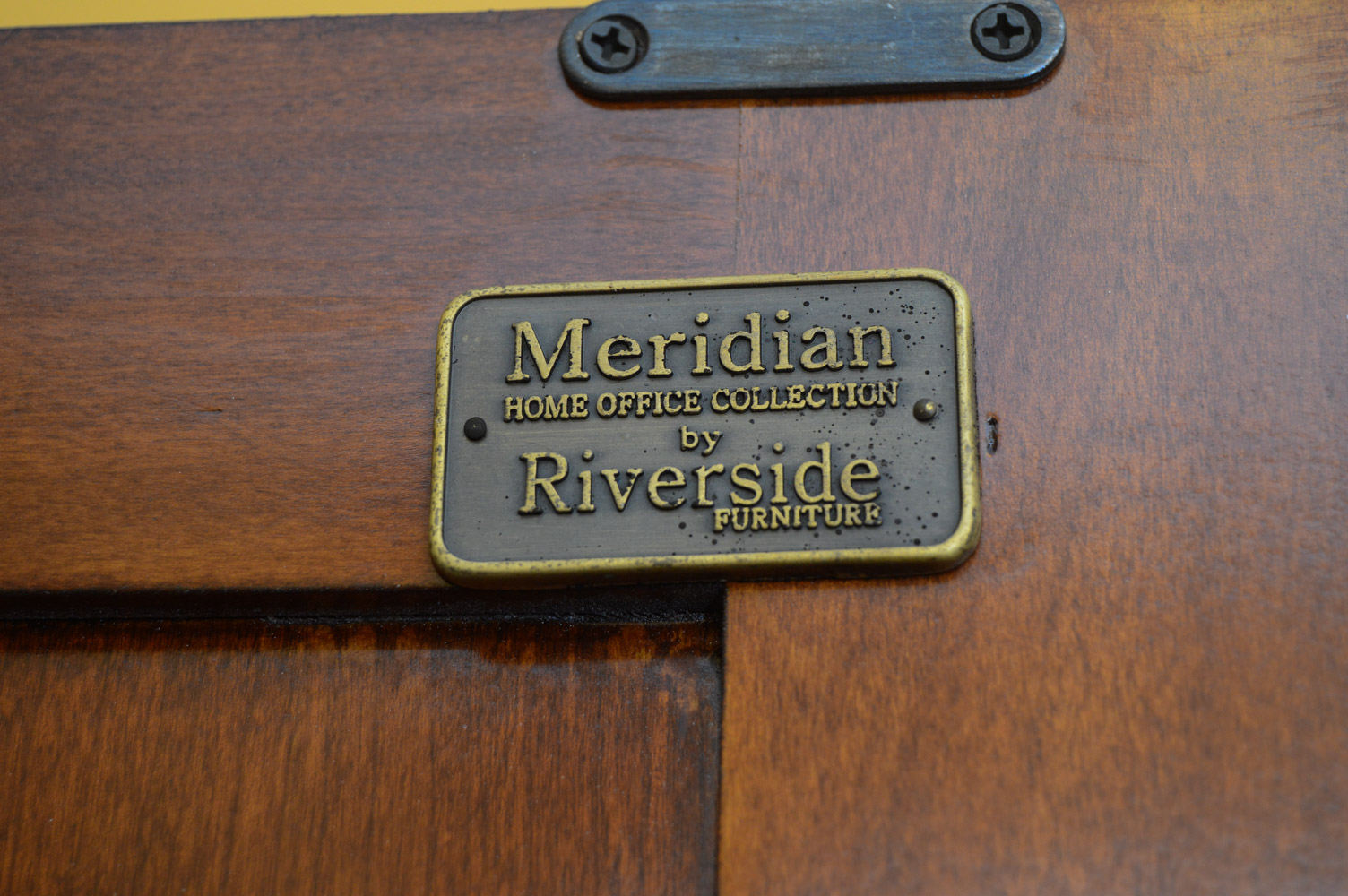 Riverside Furniture "Meridian" Home Collection Workstation with Hutch and Chair