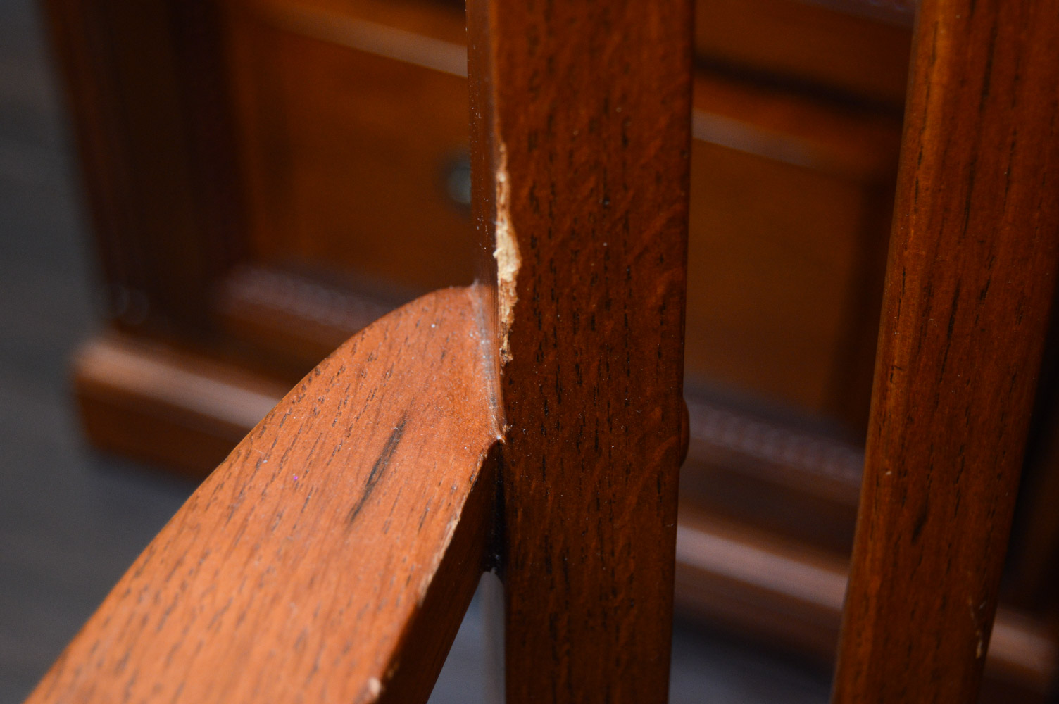 Riverside Furniture "Meridian" Home Collection Workstation with Hutch and Chair